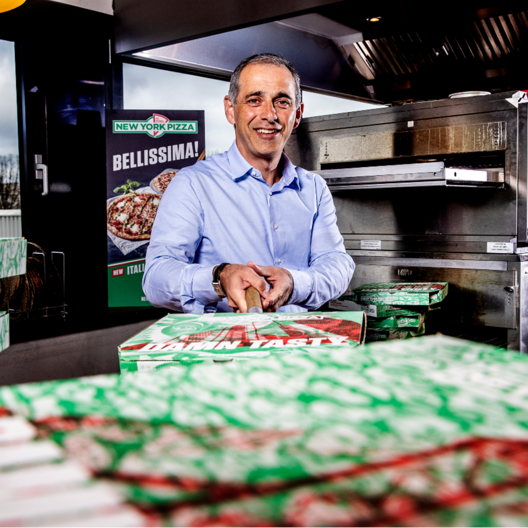 new york pizza verkocht nog nooit zoveel pizza s wie nu laat bezorgen stopt er niet meer mee