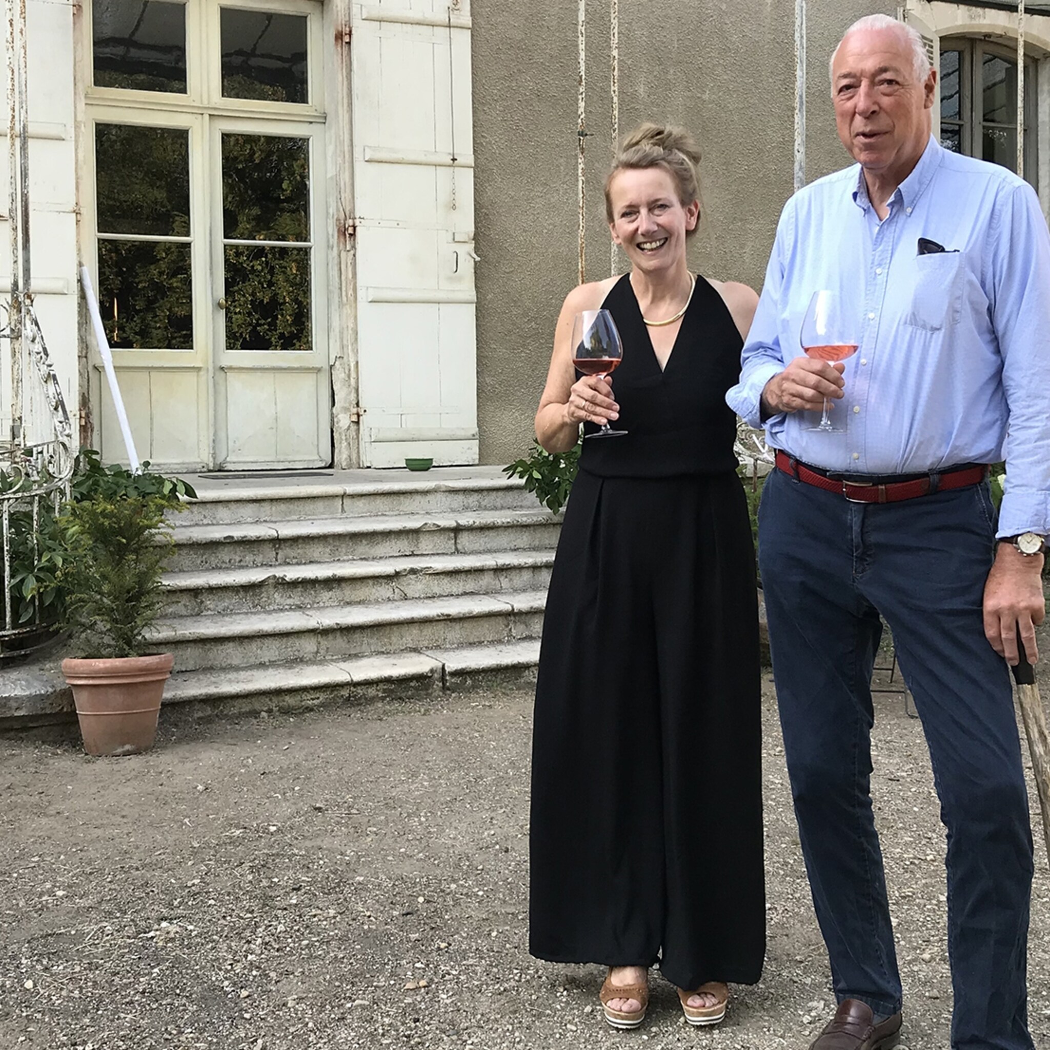 veelbesproken ik vertrek ondernemer en kasteelvrouw start crowdfunding