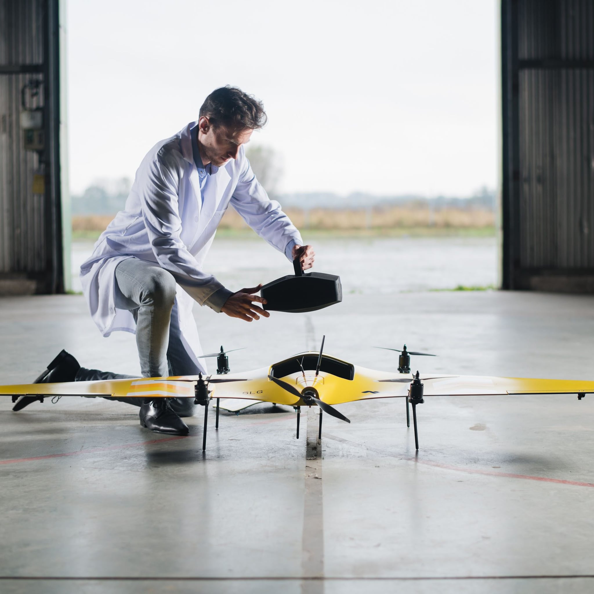 patrique zaman avy bij drones denken mensen vaak aan militaire bommenwerpers en privacyschending