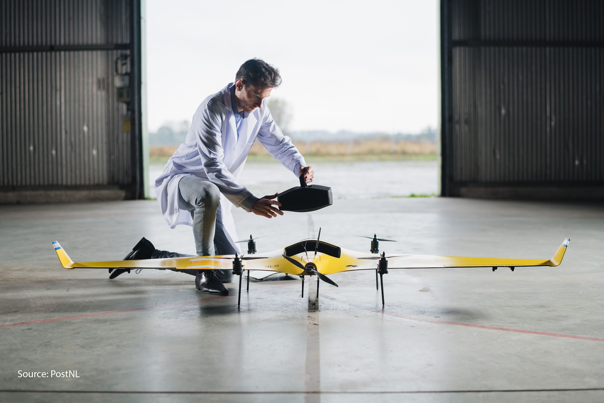 Patrique Zaman (Avy): ‘Bij drones denken mensen vaak aan militaire bommenwerpers en privacyschending.’ Foto: PostNL