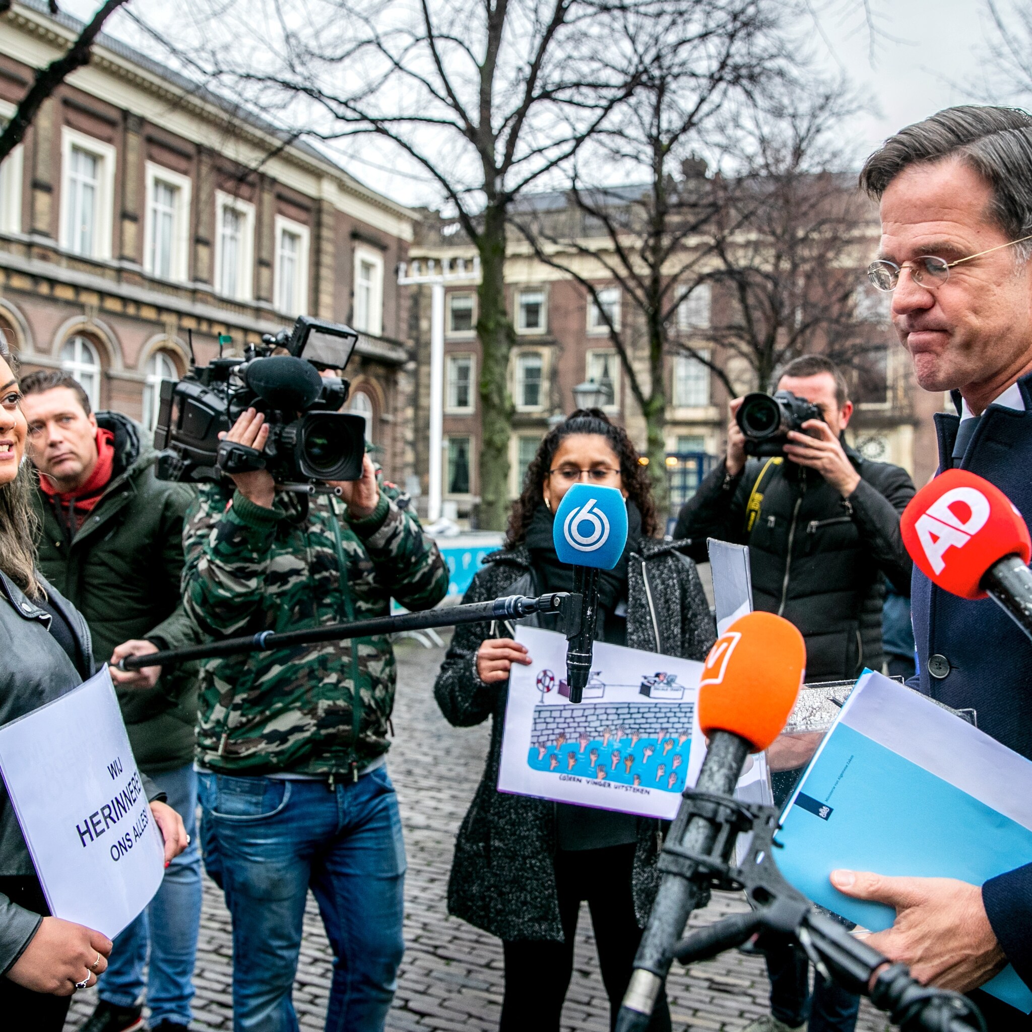 het wachten is op parlementaire onderzoekscommissie coronasteunpakketten