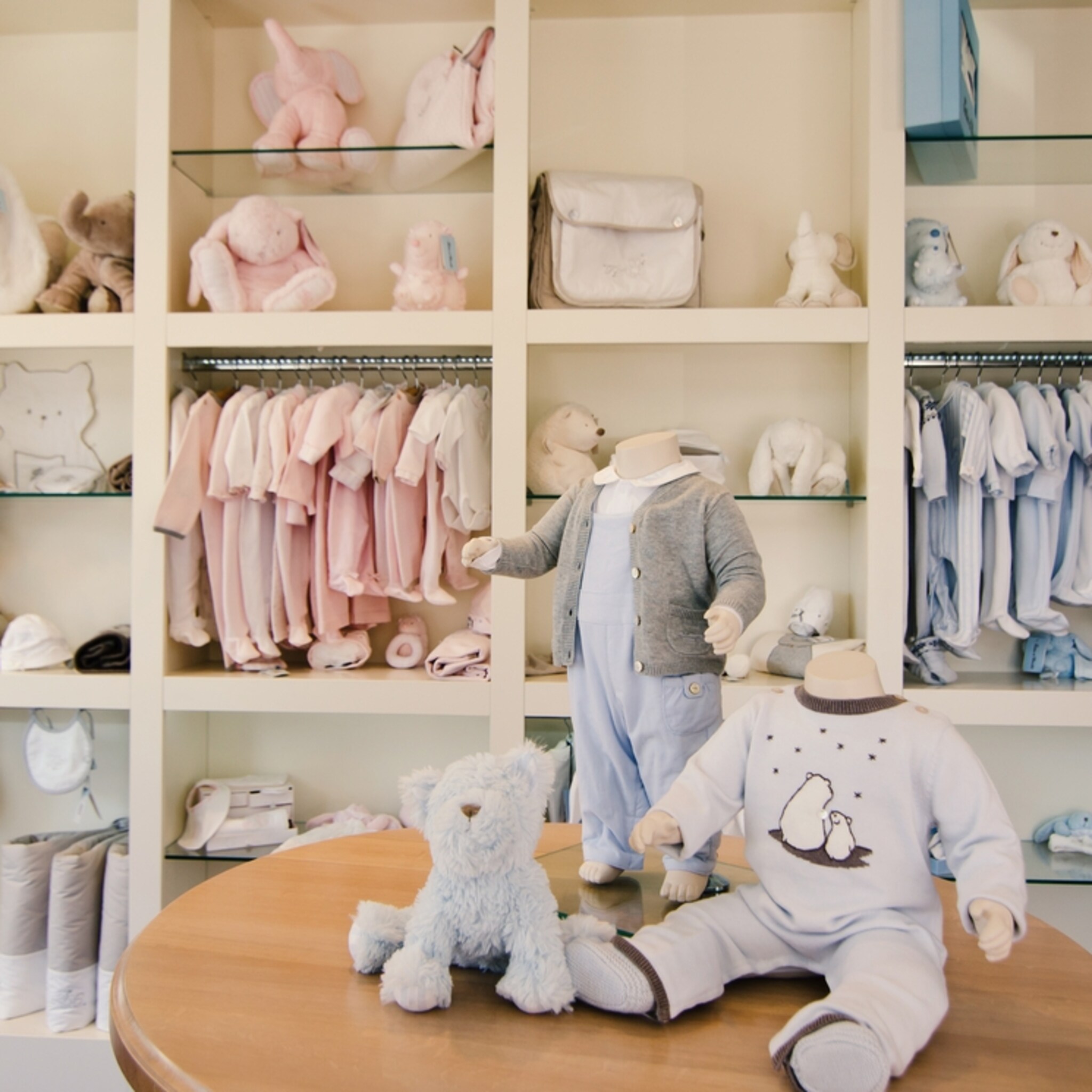 babywinkels slaan lockdown alarm inretail wil afhalen mogelijk maken