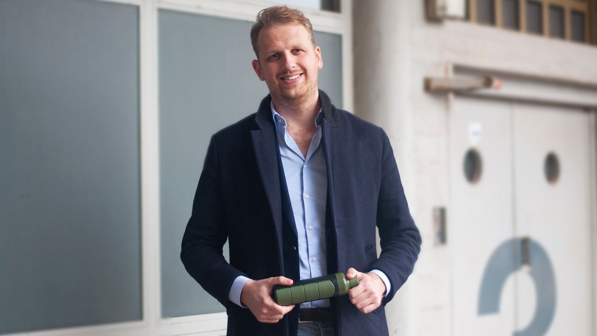 Joop Opmeer (met YOS Bottle): ,,We focussen op één eindgebruiker. En daar zetten we qua sales nu vol op in.” Foto: YOS Bottle.