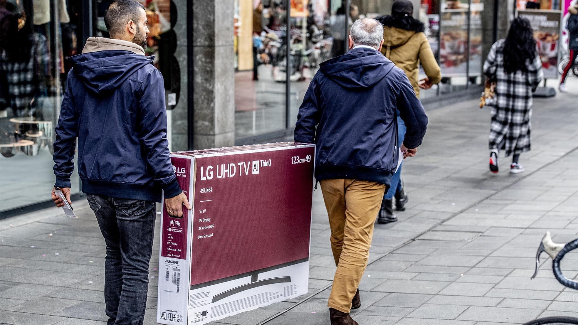 Consumenten op Black Friday-koopjacht in Rotterdam. Foto: ANP