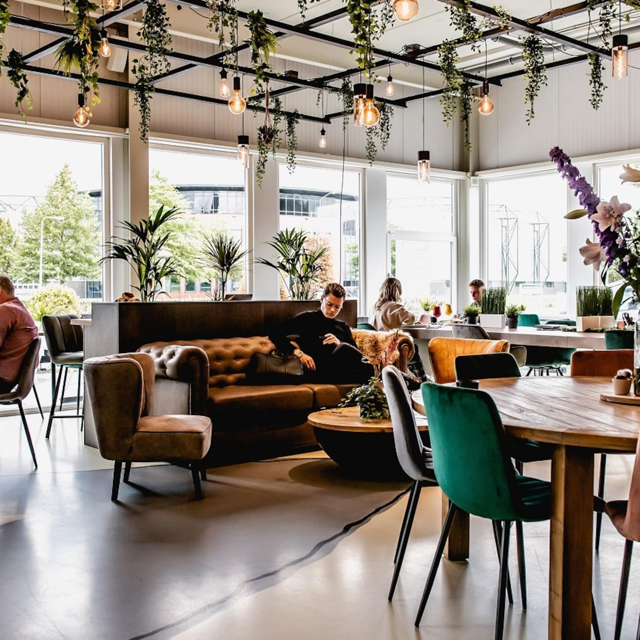 spot business house opent deuren in almelo