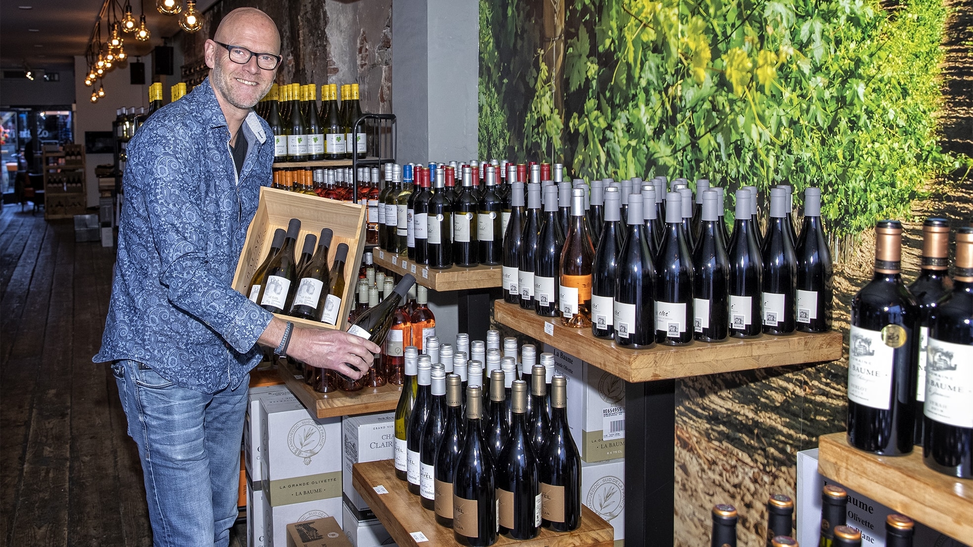 Ruud Warmerdam van Wijnbar&amp;Zo heeft nu een winkel genaamd Wijnwinkel&amp;Zo. Foto: Peter Franken