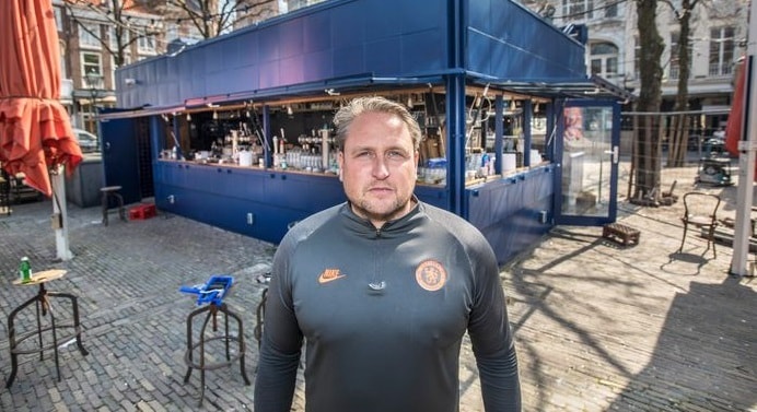 John Prins van Café Luden op het Plein. Foto: Frank Jansen