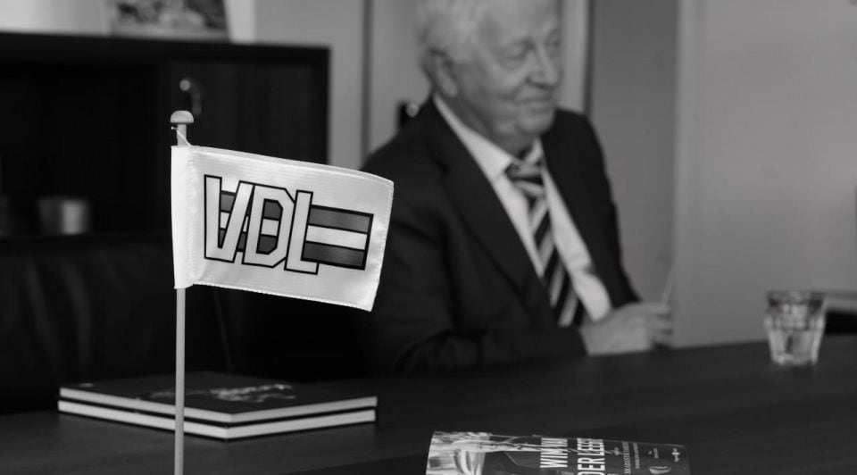 ,,Mijn beste adviseurs? Dat waren banken, accountants en de Raad van Commissarissen, maar voorál mijn eigen medewerkers. Je kunt het nu eenmaal niet alleen", stelt VDL-topman Wim van der Leegte.