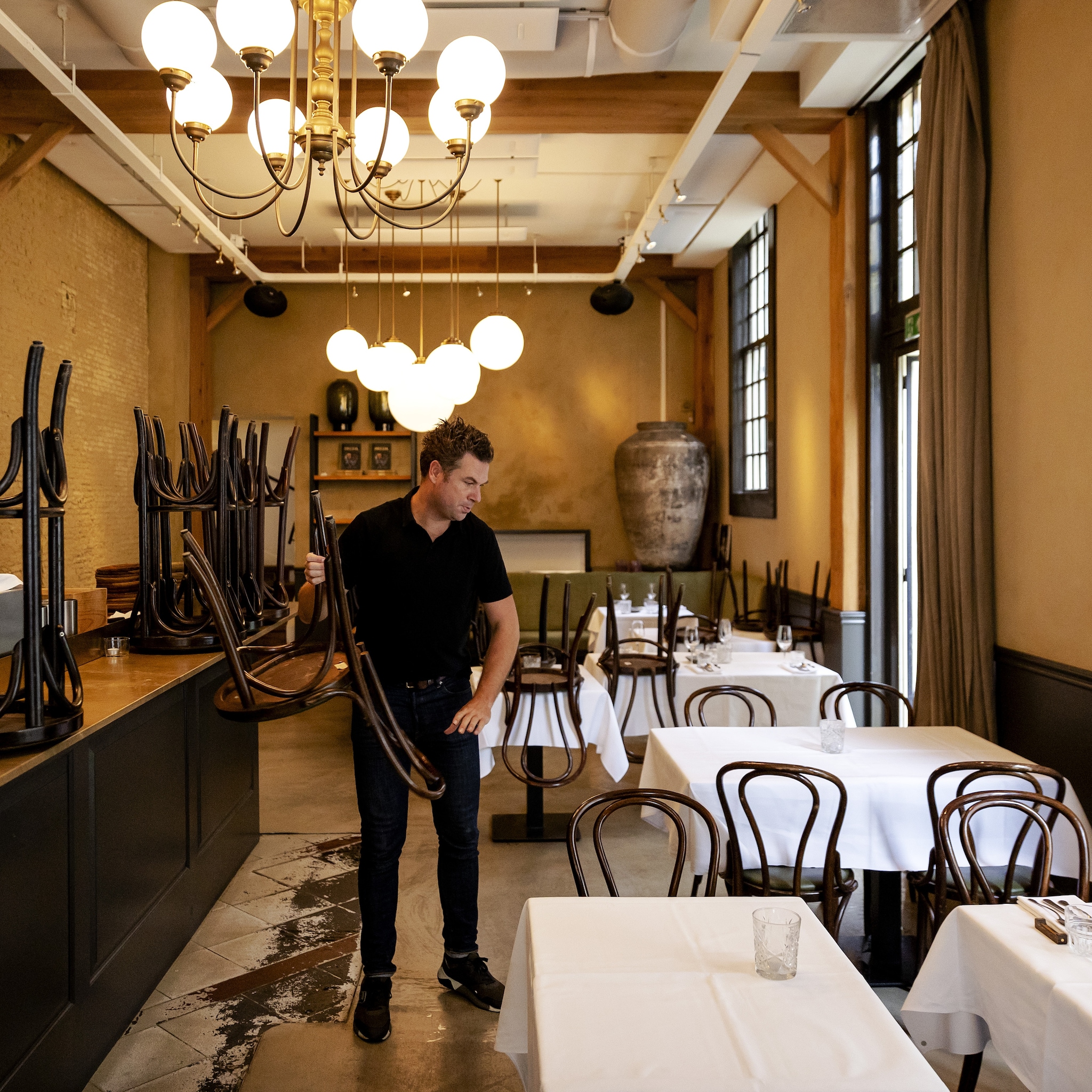omt advies strijdig met sluiting restaurants khn verbijsterd en wil nieuwe maatregelen