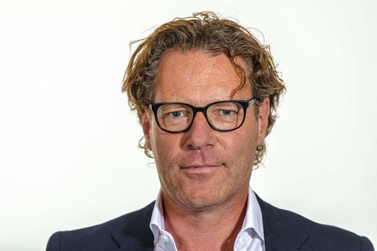 Gerard van den Broek, directeur van De Ondernemer: 'De Ondernemer heeft het initiatief genomen voor deze canon die het echte fundament onder Nederland vormt, door, voor en van ondernemers. Meer dan ooit mogen zij op een voetstuk geplaatst worden, want zij zullen de economie weer aan de gang moeten krijgen.'