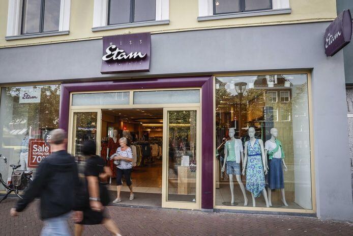 Dit is een archieffoto. Tientallen winkels van de kledingketen Miss Etam zijn intussen gesloten. Foto: ANP.