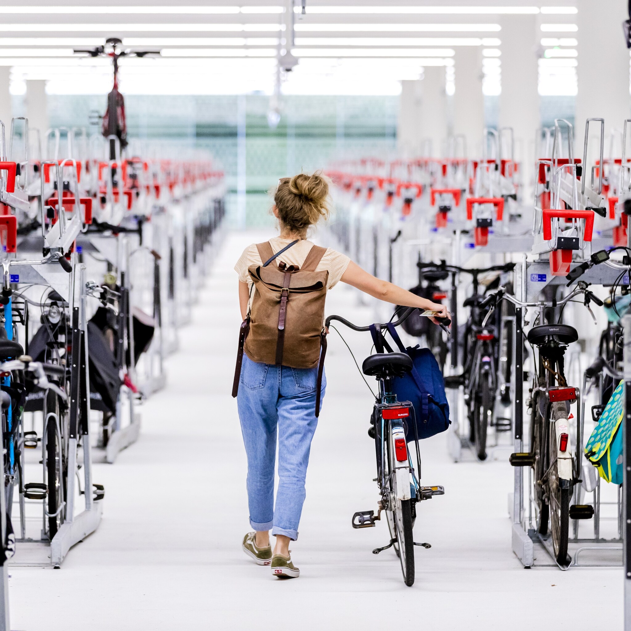 30 procent werkende nederlanders denkt vaker fiets te pakken door corona