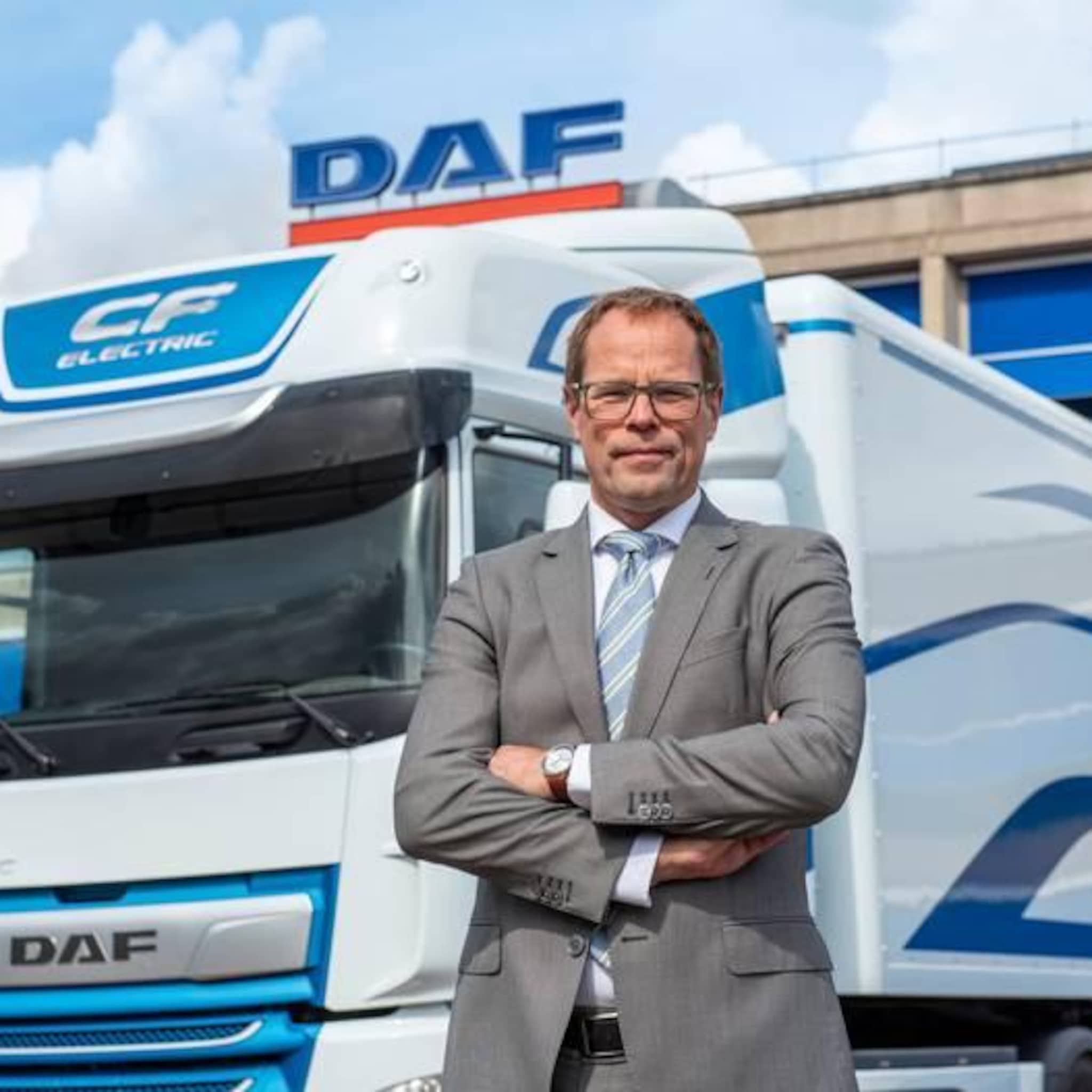 daf baant zich weg uit crisis geen ontslagen nog een betere truck ook