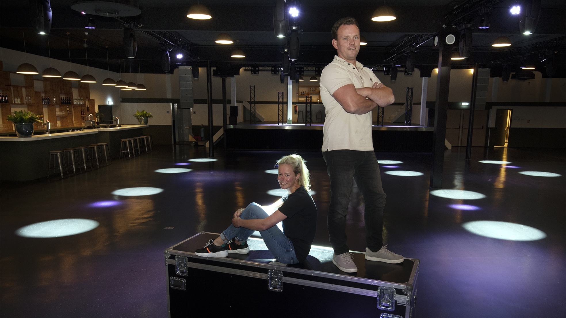 Monique van Blokland en Dennis van Soelen in DS Party &amp; Event Center. Foto: William Hoogteyling