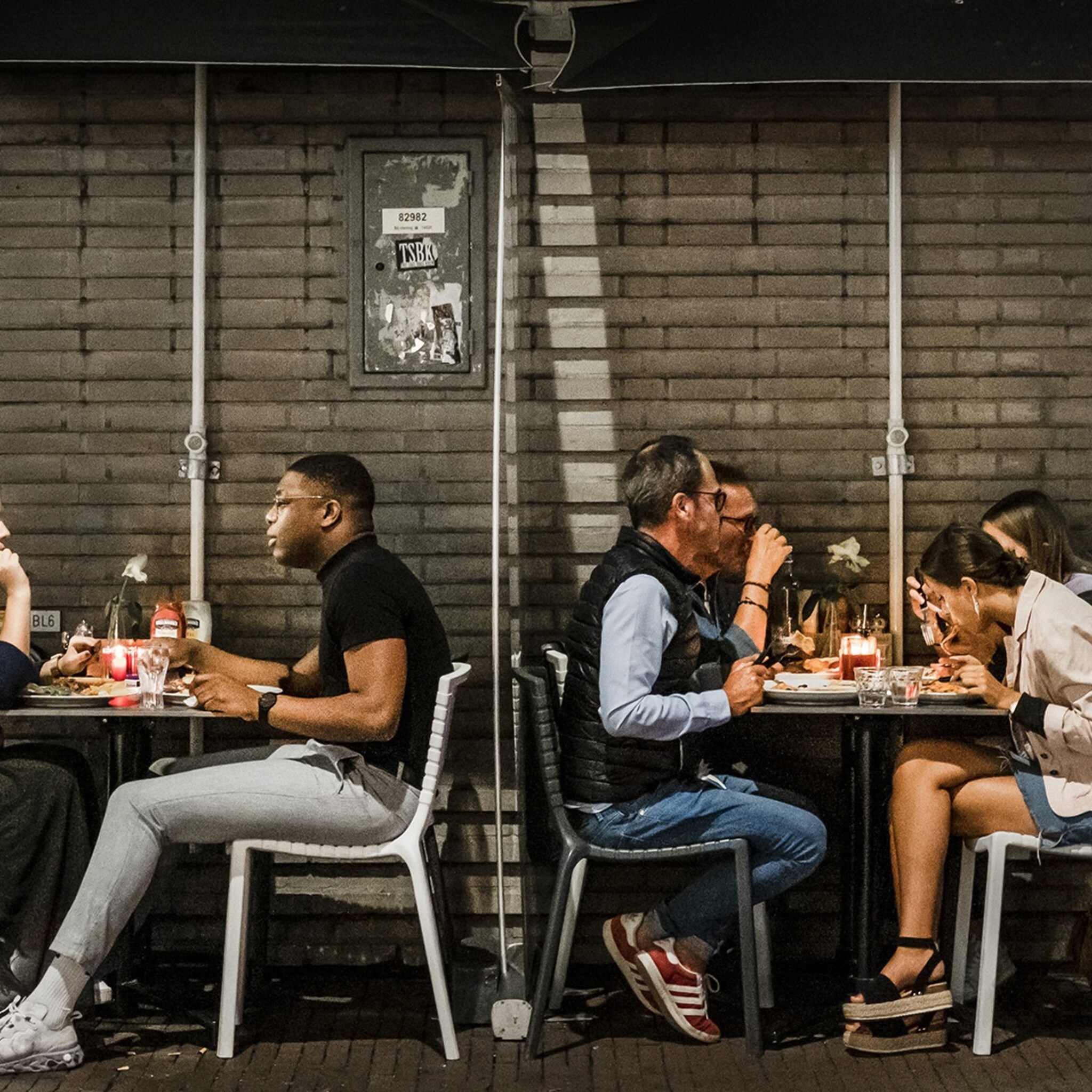 koninklijke horeca vangt bot staat hoeft coronamaatregelen niet te versoepelen