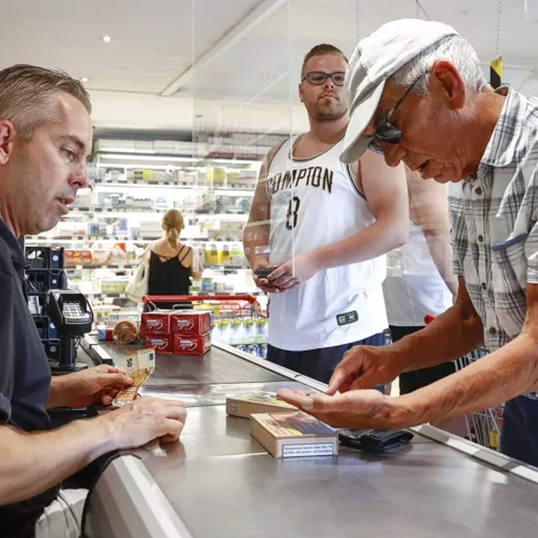 twentse supermarkt moet sluiten na coronaboetes ondernemer weigert