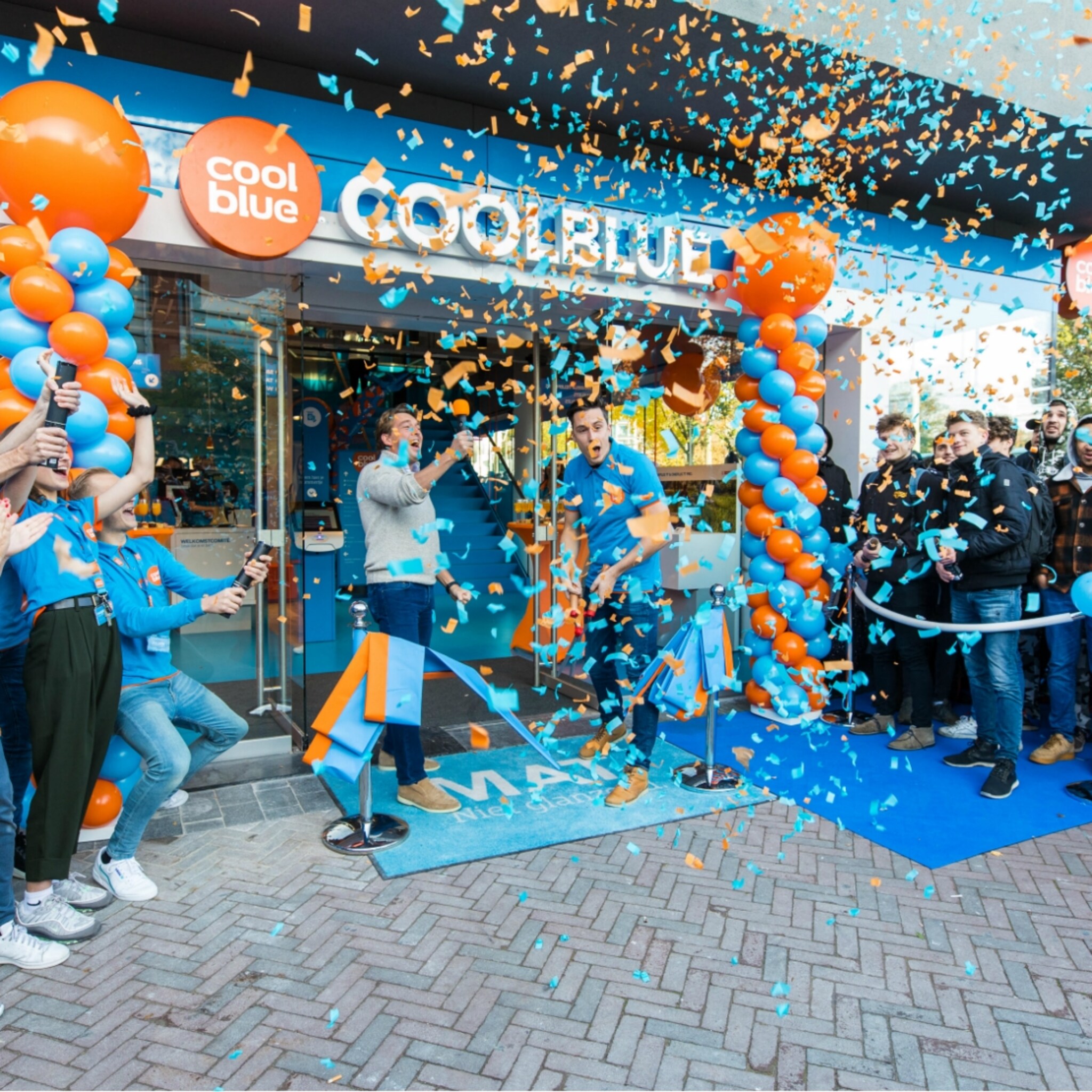 eerste grote stadswinkel voor coolblue