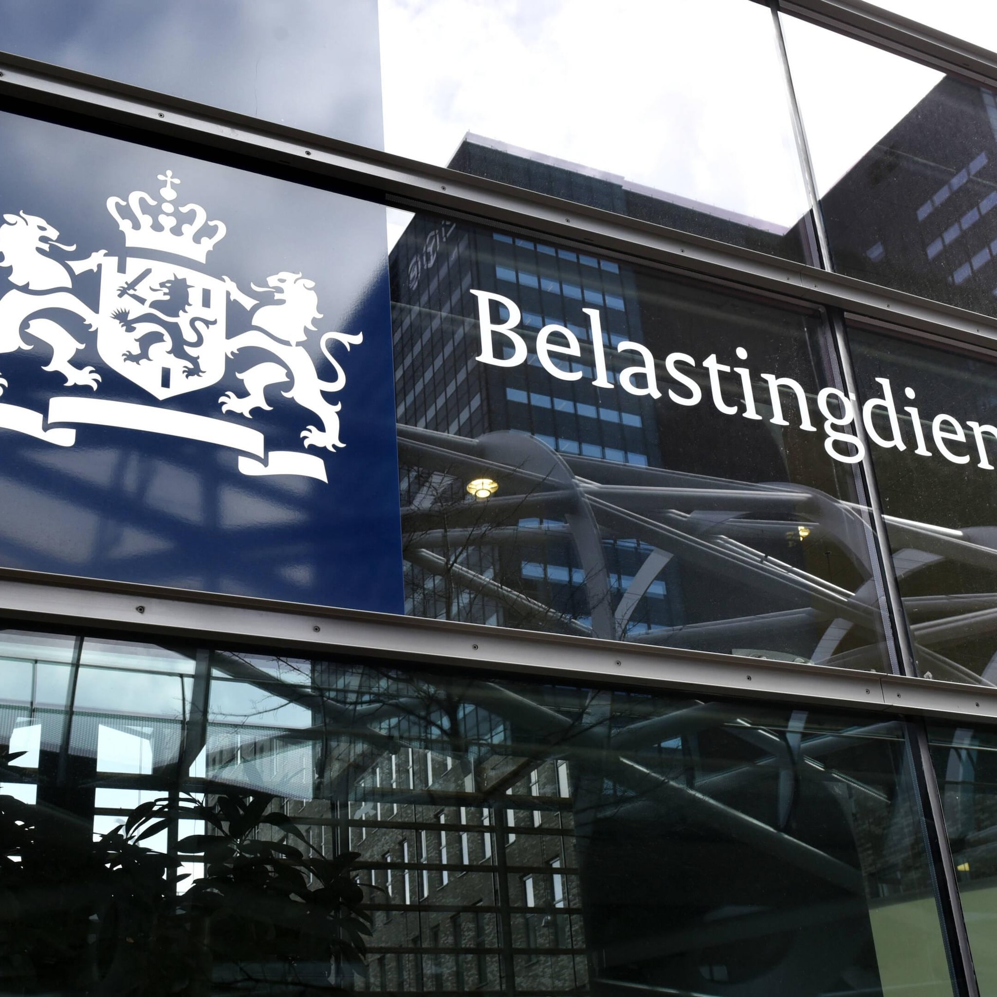 brandbrief aan kabinet nu opeisen uitgestelde belasting duwt ondernemers afgrond in