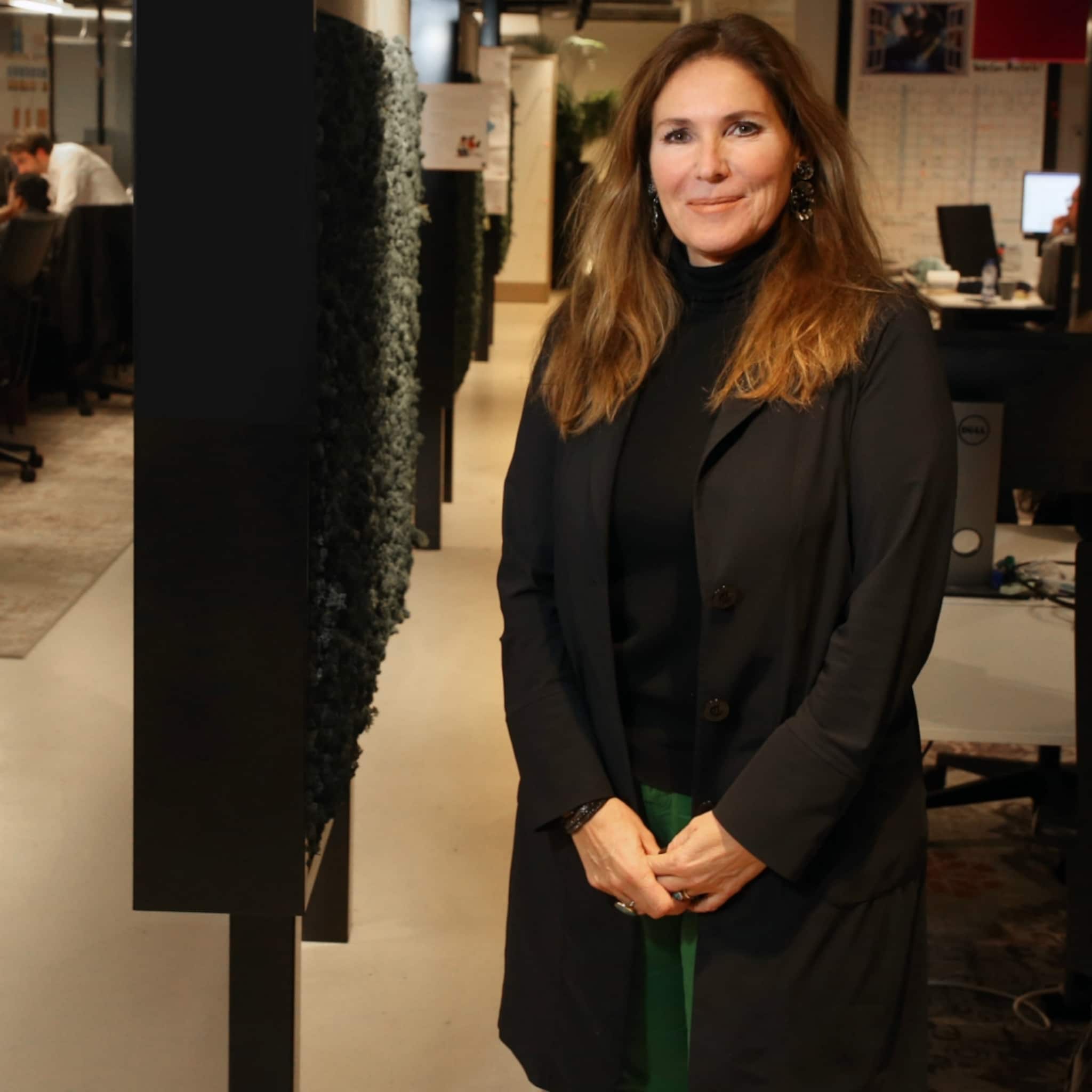 claudia zuiderwijk vertrekt bij kamer van koophandel