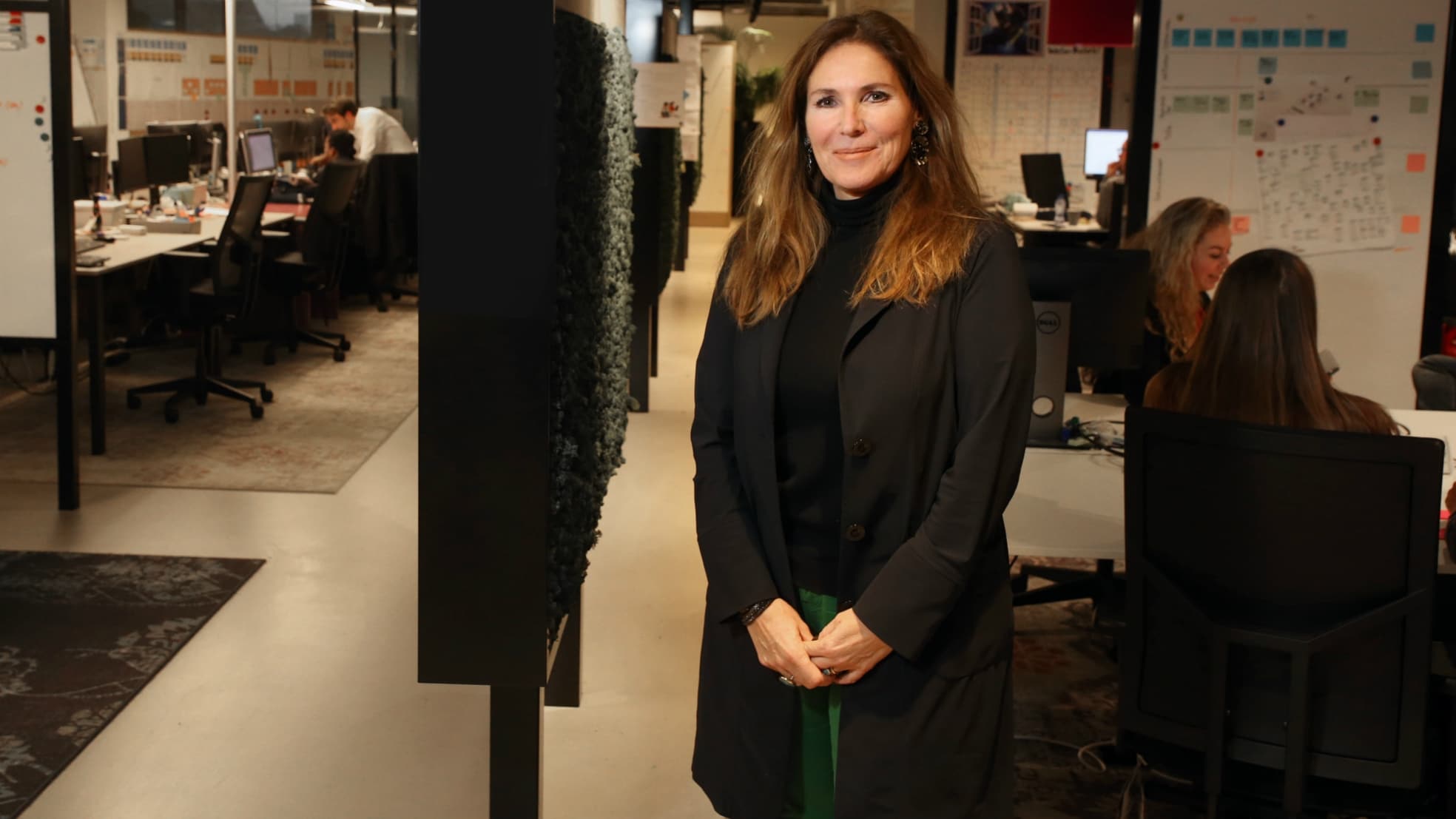 Claudia Zuiderwijk, in het hoofdkantoor van de Kamer van Koophandel in Utrecht. Foto: Ruud Voest.