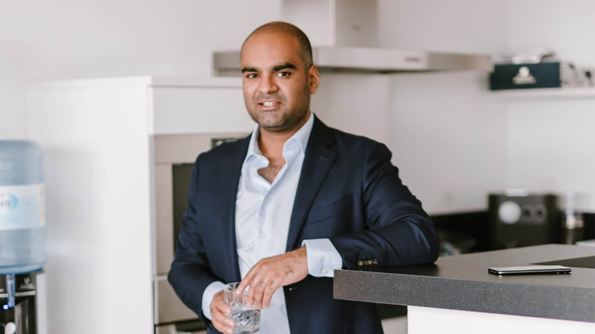 Faizal Siddiqui zat niet bij de pakken neer toen de coronacrisis losbarstte.