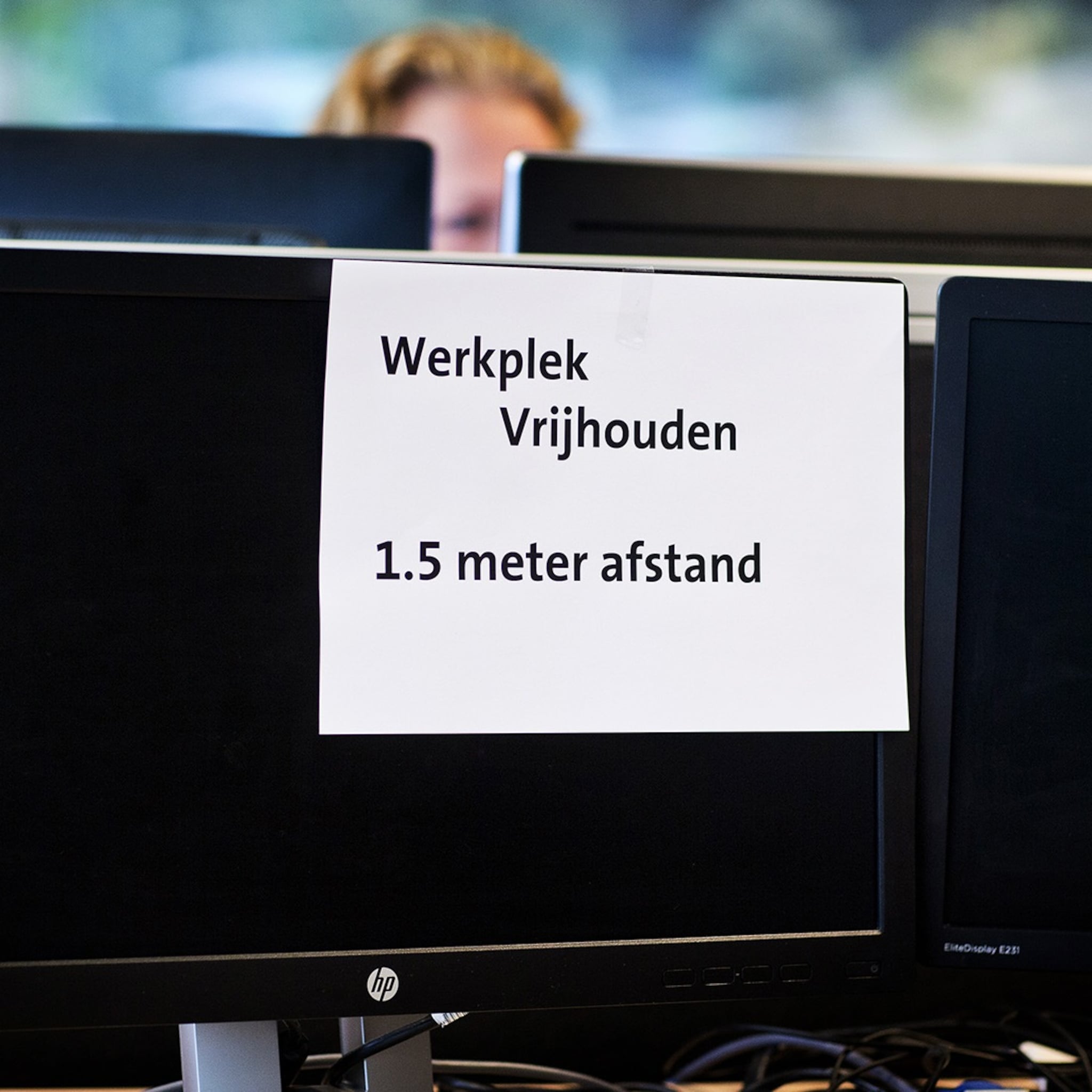 ruim een derde ziet anderhalve meter afstand op werk als onhaalbaar