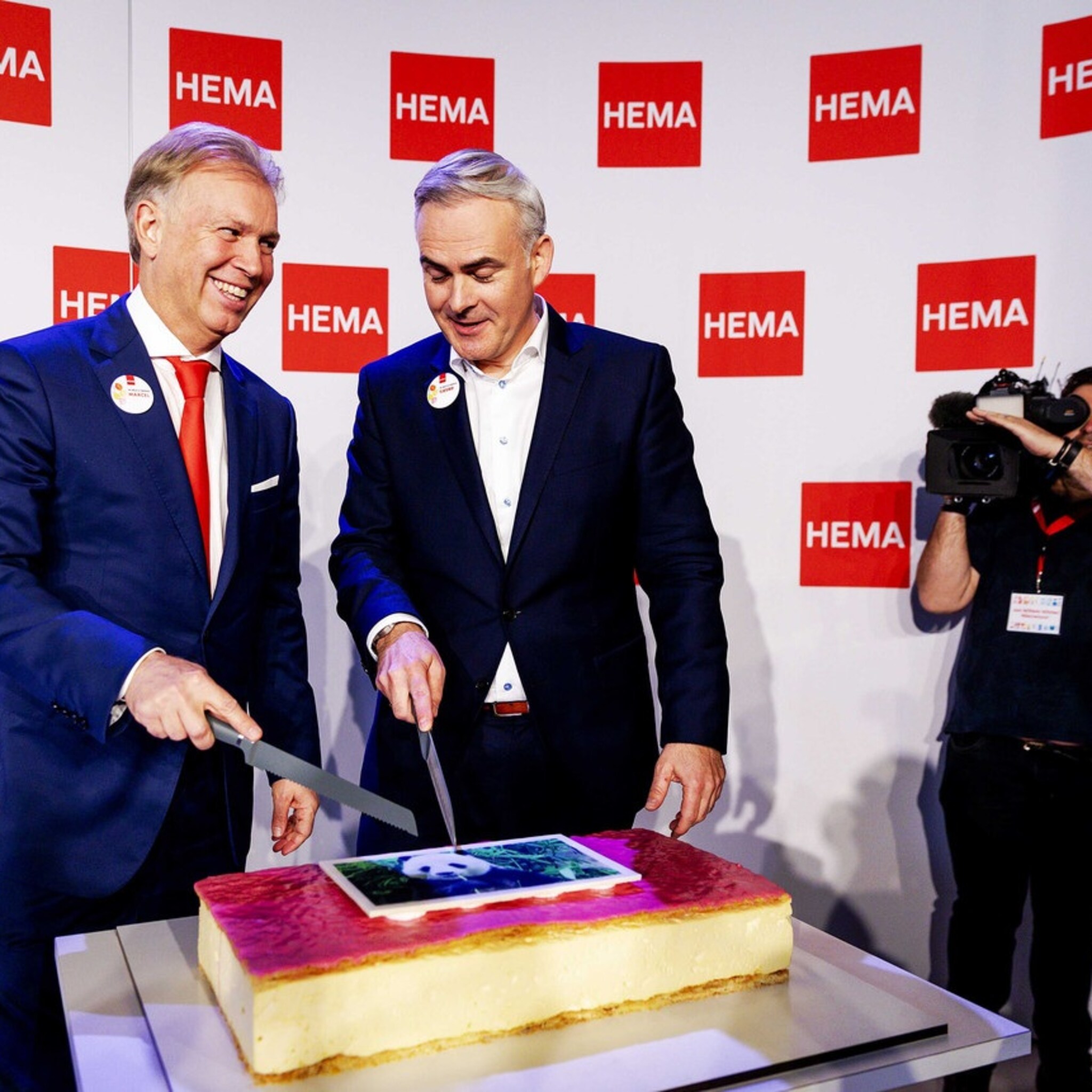 boekhoorn zou helft schulden hema kwijtschelden voor aandelen