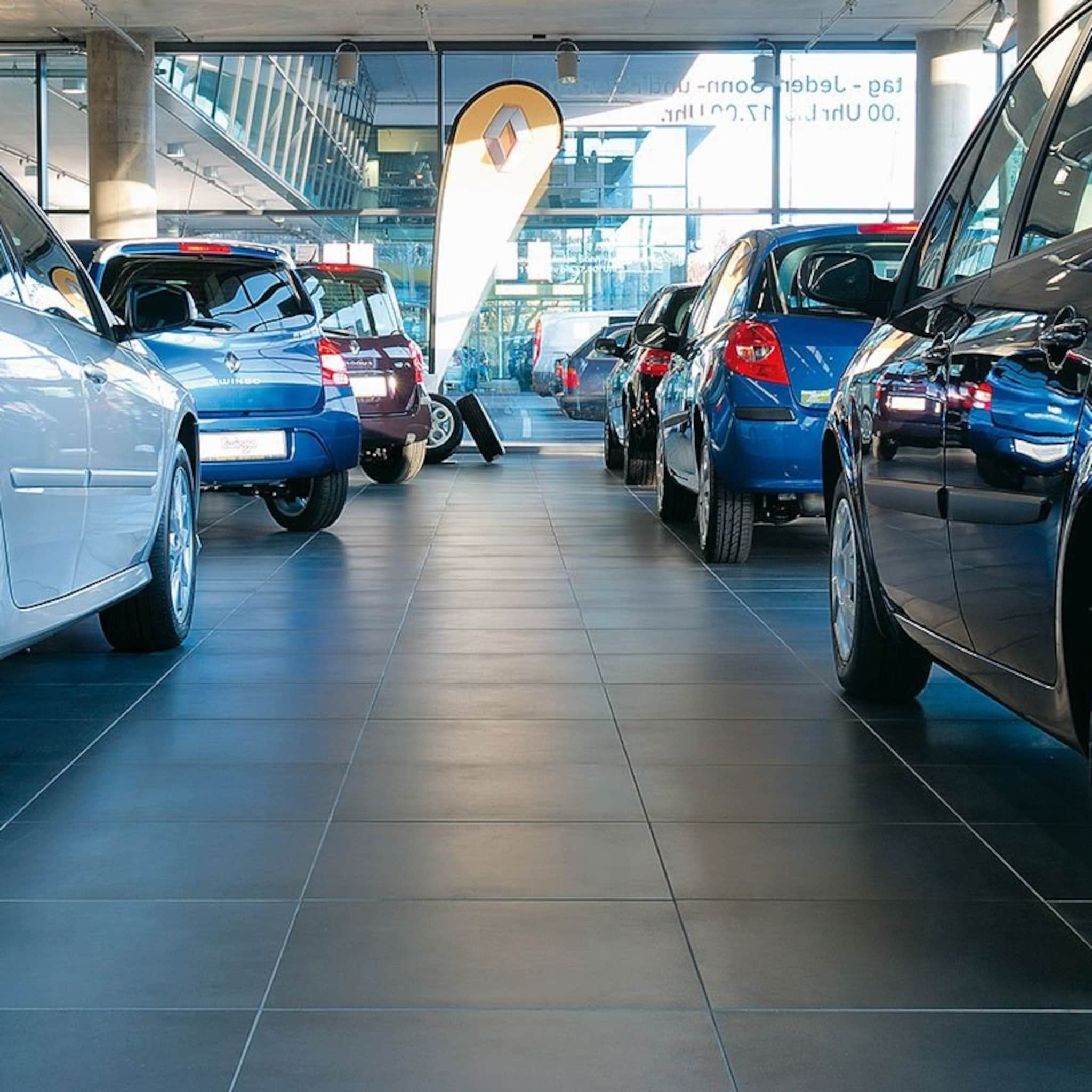 live verbinding met verkoopadviseur in showroom zo doen renault en dacia dat