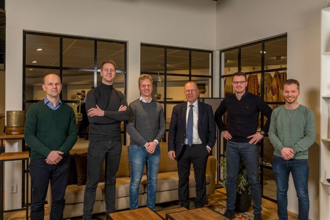 De directie van TMC in de winkel in Goes