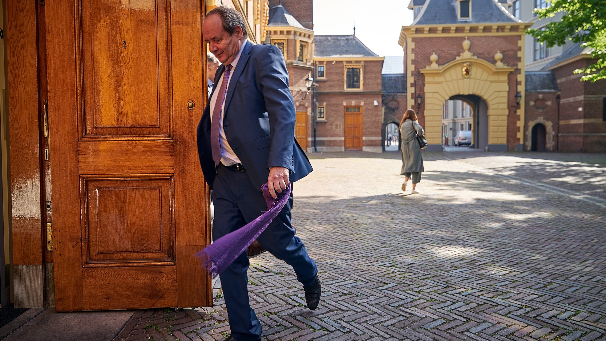 Staatssecretaris Hans Vijlbrief op het Binnenhof. Foto: ANP