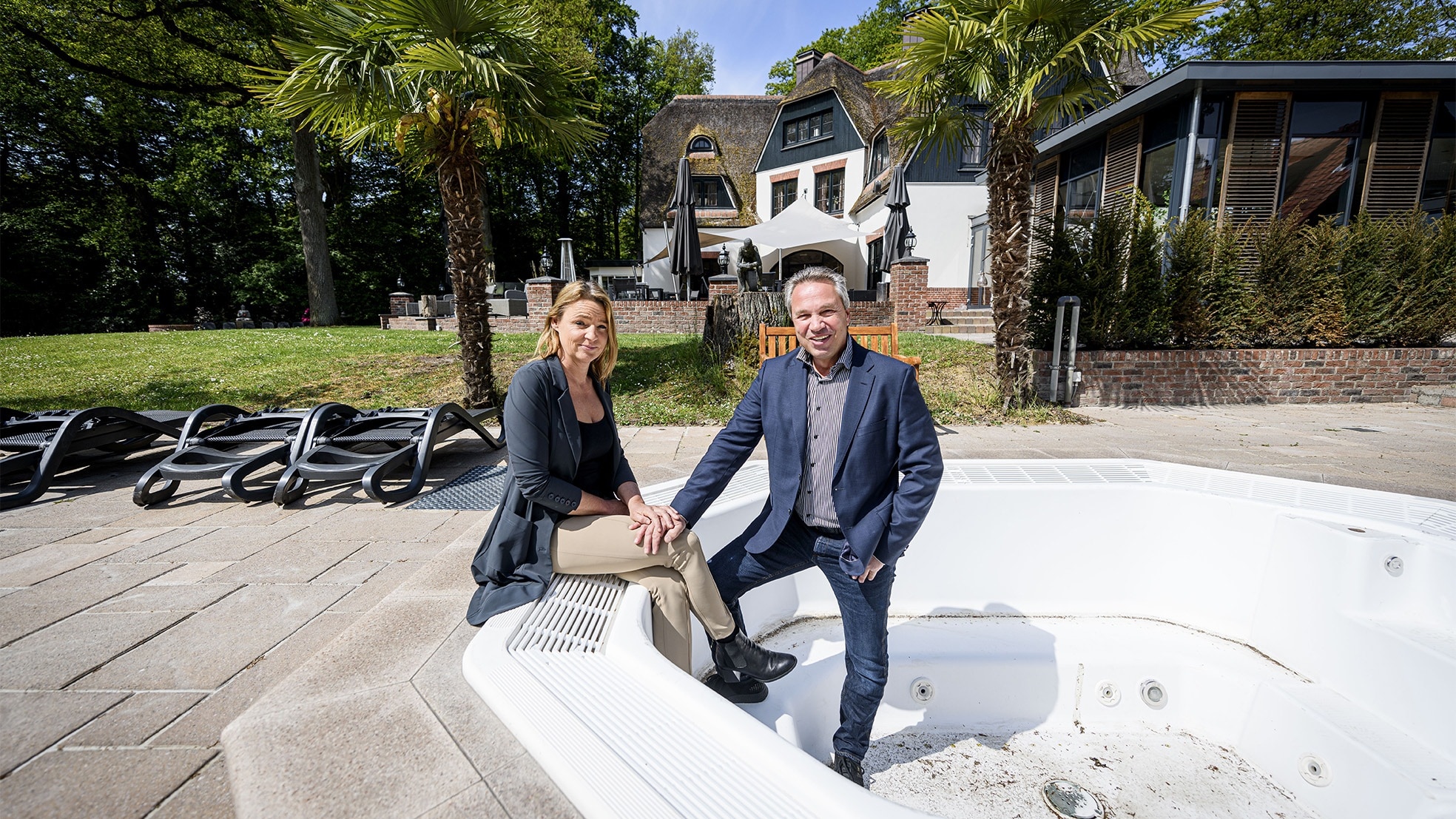 Sauna’s blijven voorlopig dicht. Eigenaren van Holterhof John en Griet Schippers vertellen wat dat financieel betekent. Foto: Emiel Muijderman