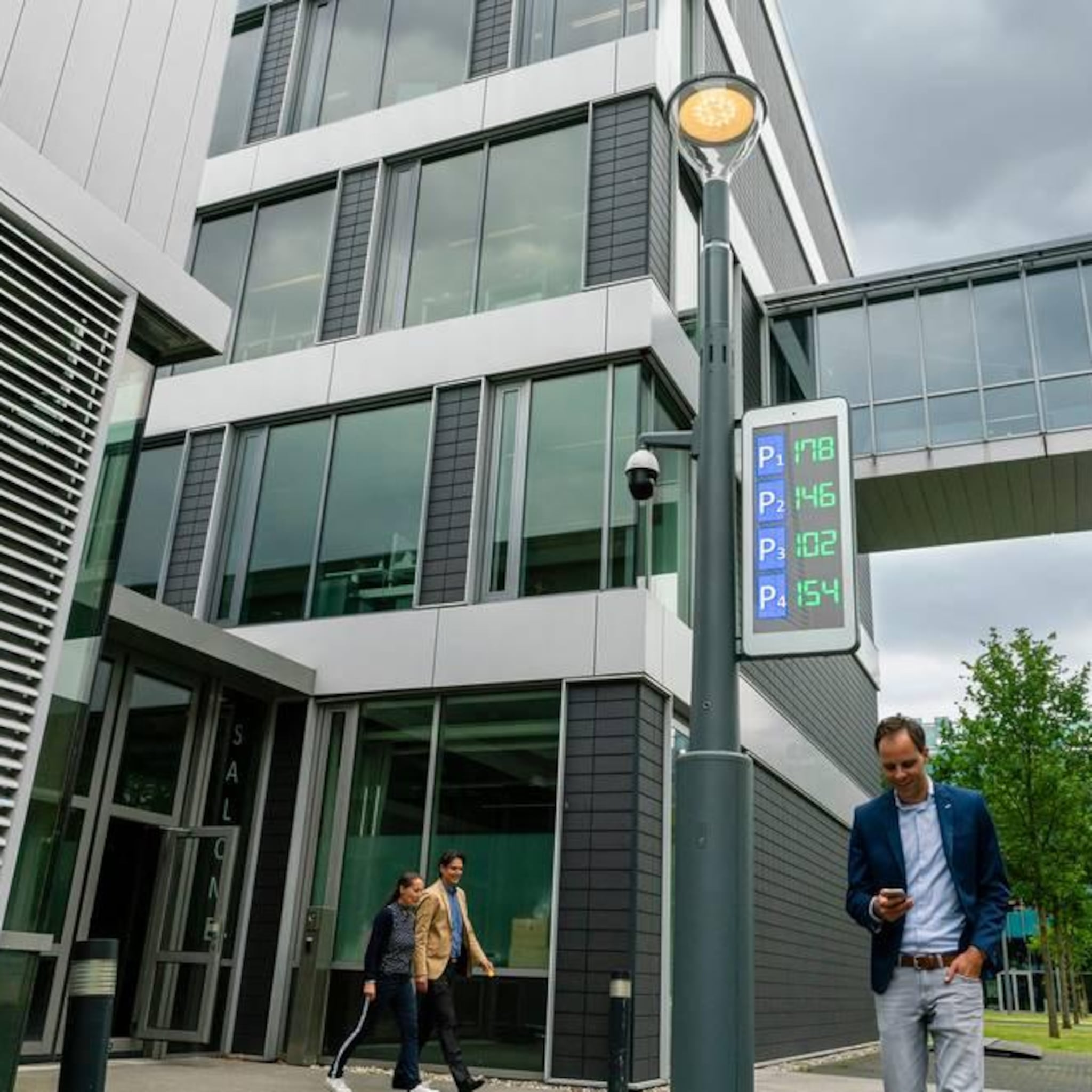 signify doet opnieuw beroep op werknemers koop extra vrije dagen