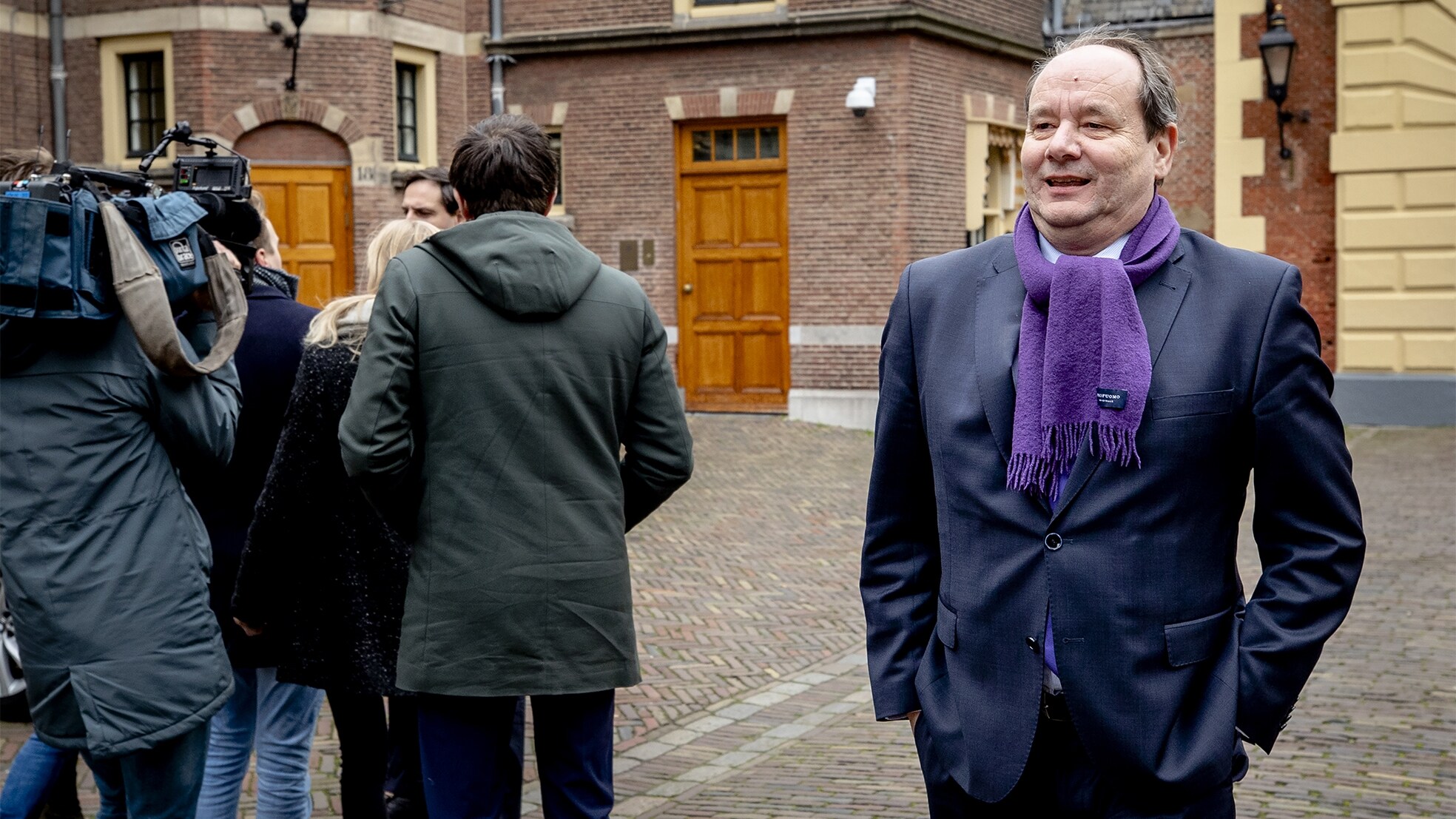 Staatssecretaris Hans Vijlbrief van Financiën op Het Binnenhof voor de wekelijkse ministerraad. ANP/SEM VAN DER WAL