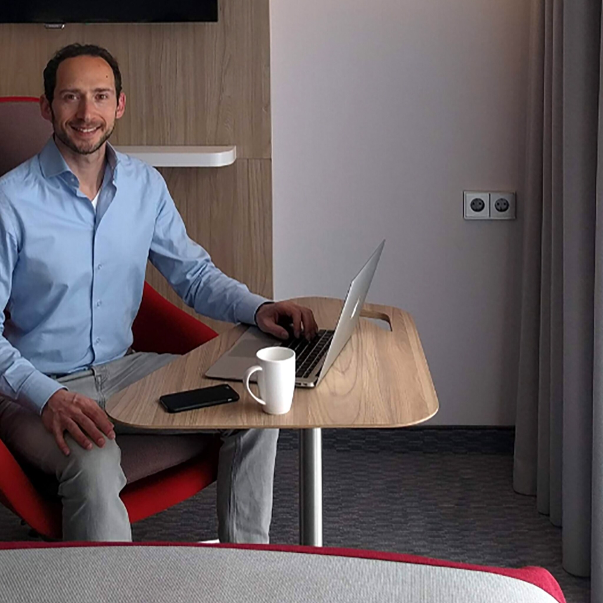 voordethuiswerkers nl verhuurt leegstaande hotelkamers aan thuiswerkers