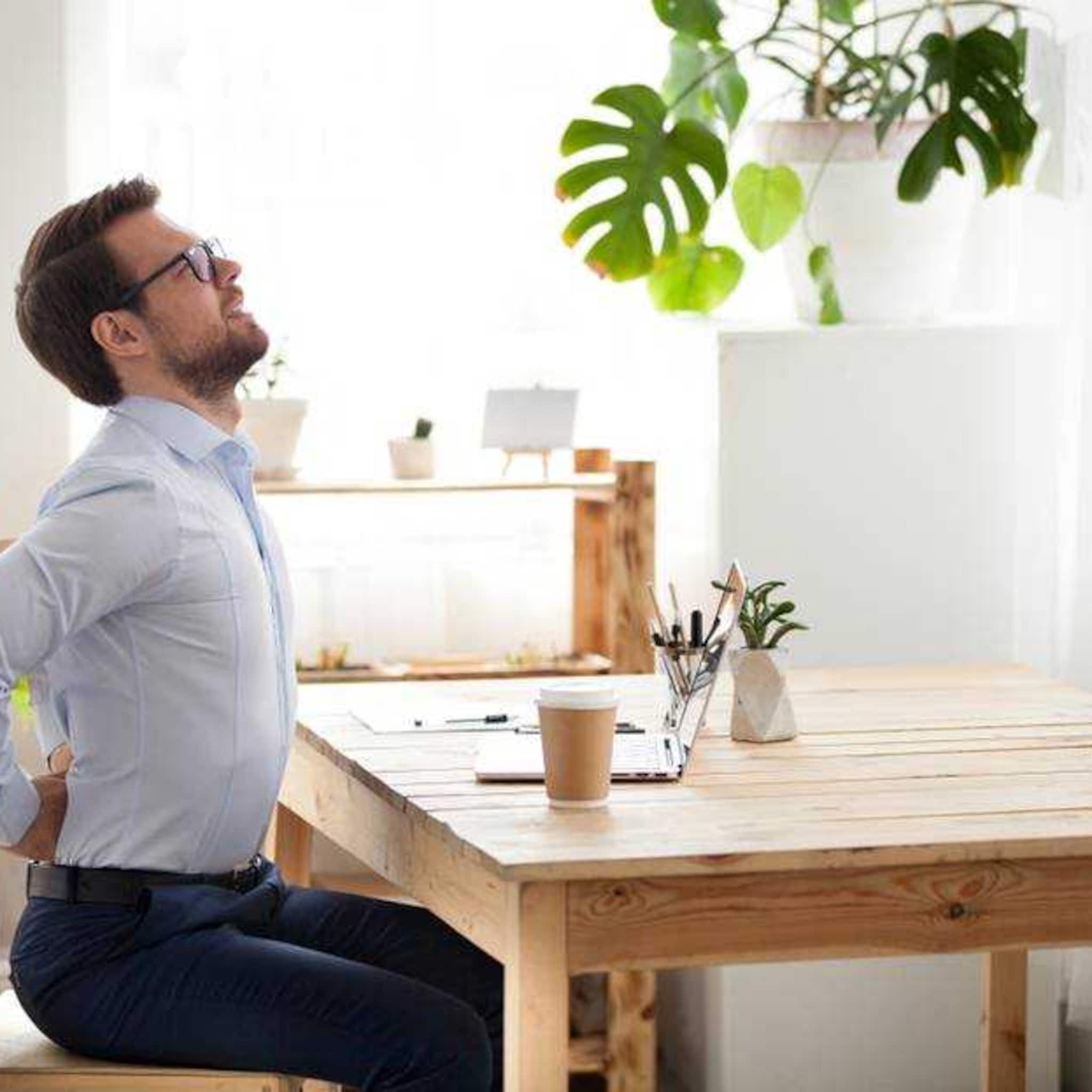 last van je nek of schouders door het thuiswerken 6 tips