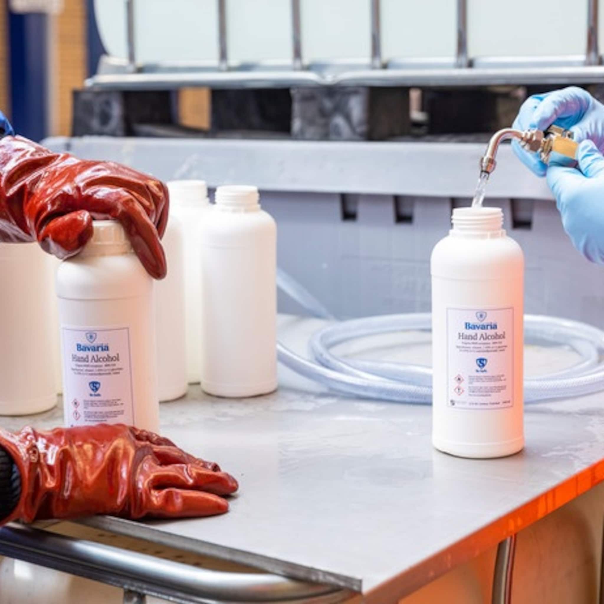 van bier naar handgel zo helpt bavaria mee met de productie van zeep