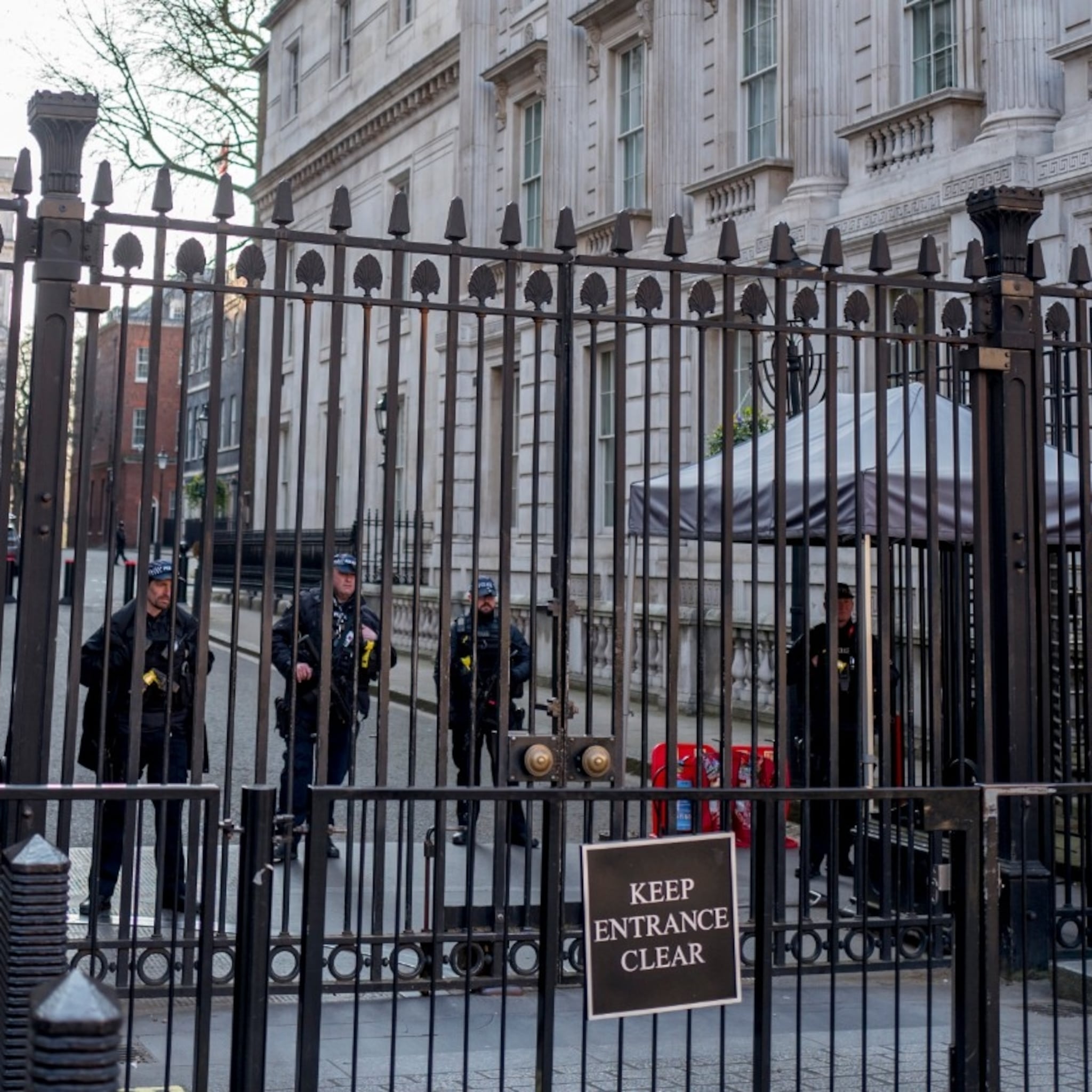 ideologie in tijden van corona brexit belangrijker dan beademen