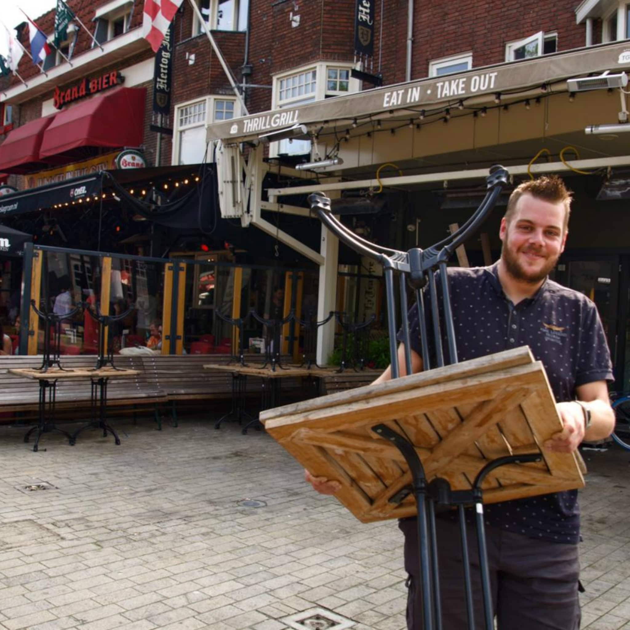 van de nood een deugd ook de winkelstraat gaat thuisbezorgen