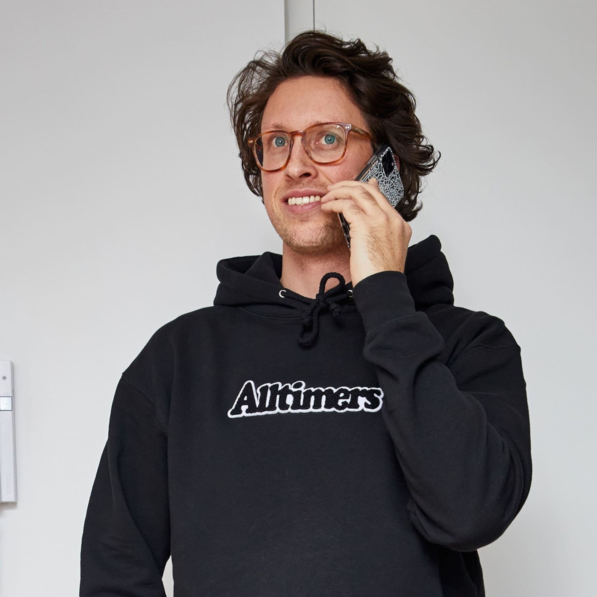 rotterdamse ondernemer 29 heeft verkoophit met tucknee telefoonhoesjes