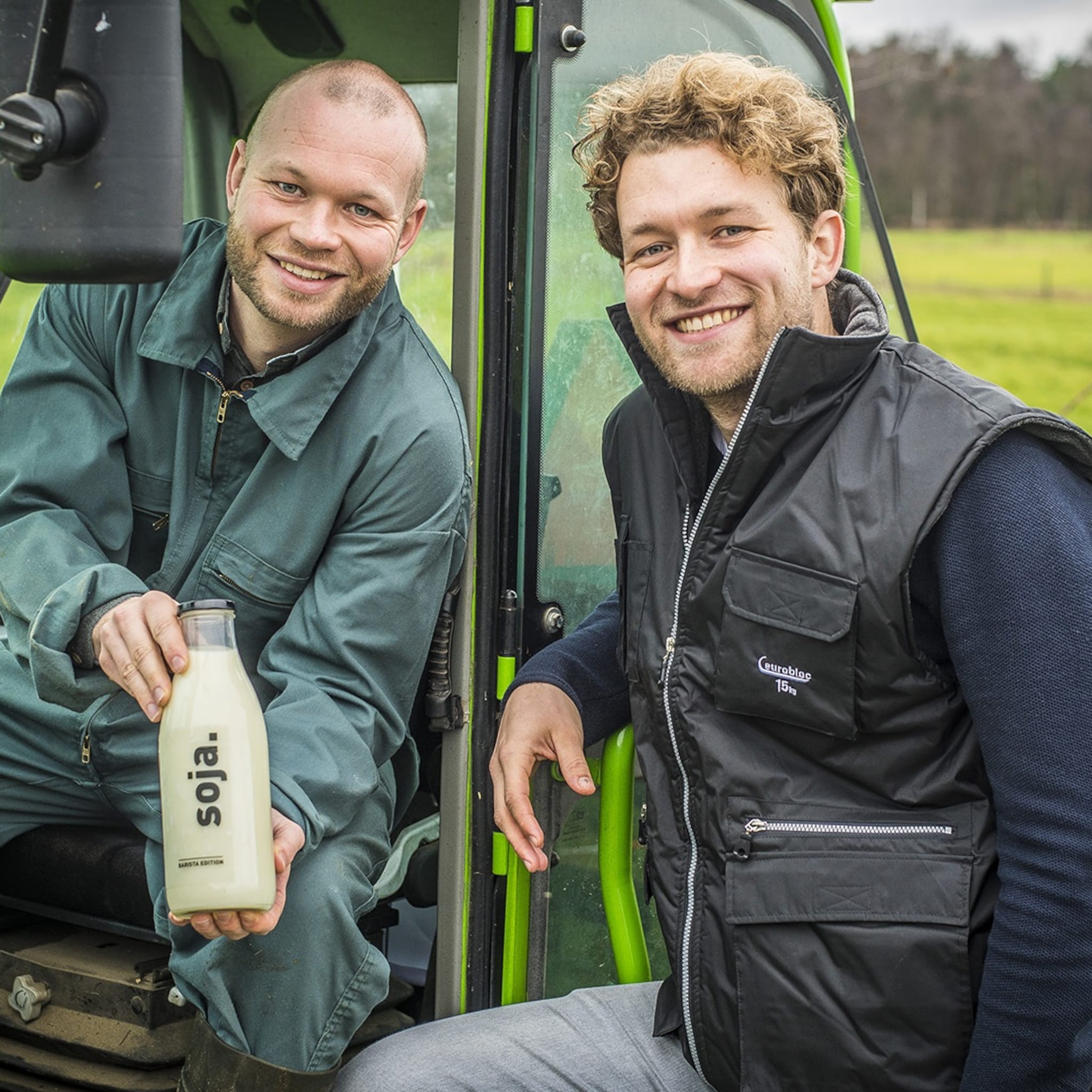 ondernemers bart en tom grobben de boer op met sojamelk