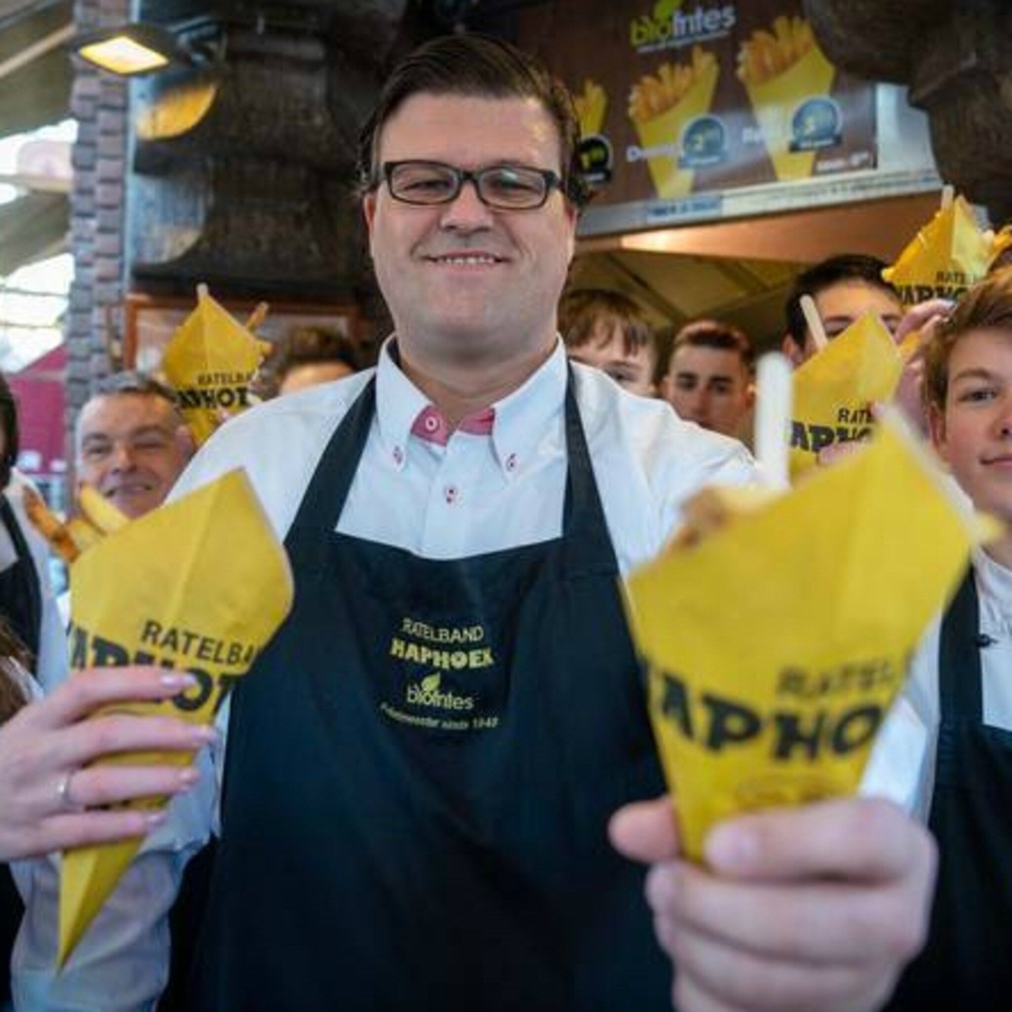 70 jaar friet bij de familie ratelband klant is het belangrijkste niet je vrouw