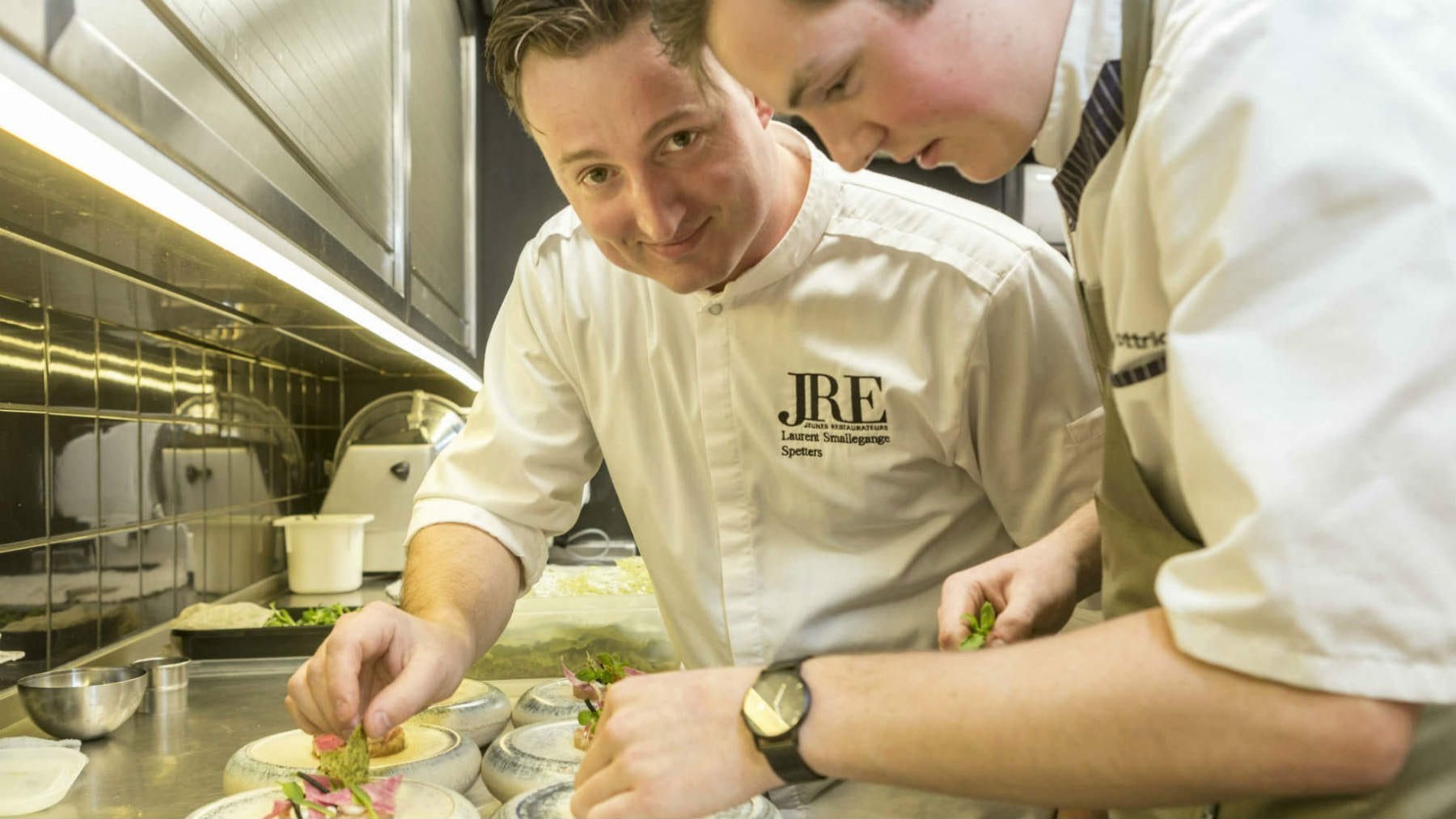 Een trotse chef-kok Laurent Smallegange van Restaurant Spetters: de Michelin-ster is wederom behouden. Foto's: Machtelt Mostert.