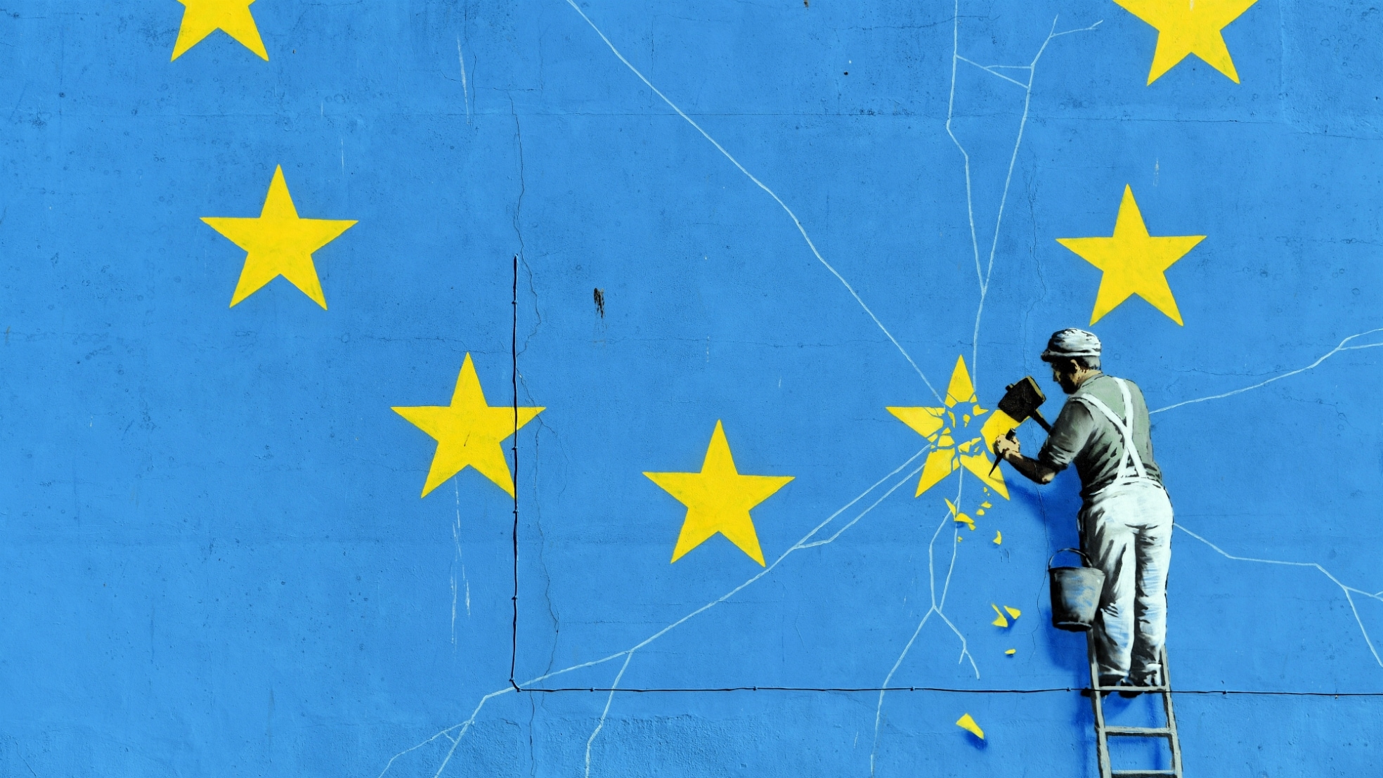 Work in progress, zeg maar. De vlag van de Europese Unie, op een enorme billboard in de haven van Dover - met hier dus bijna één ster minder.