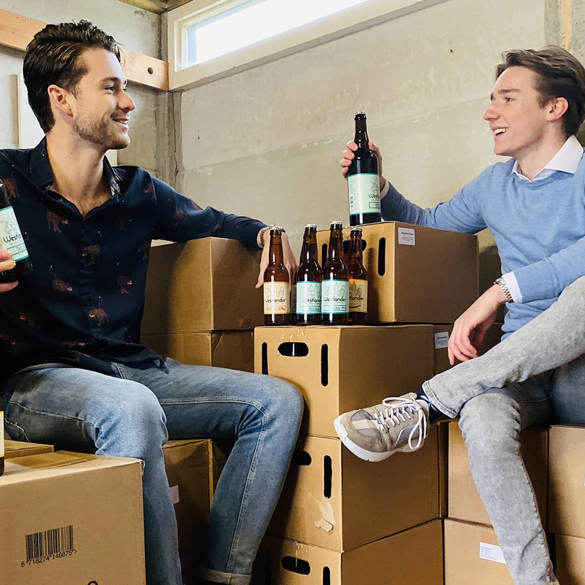twee jonge ondernemers brouwen hit van westlander bier