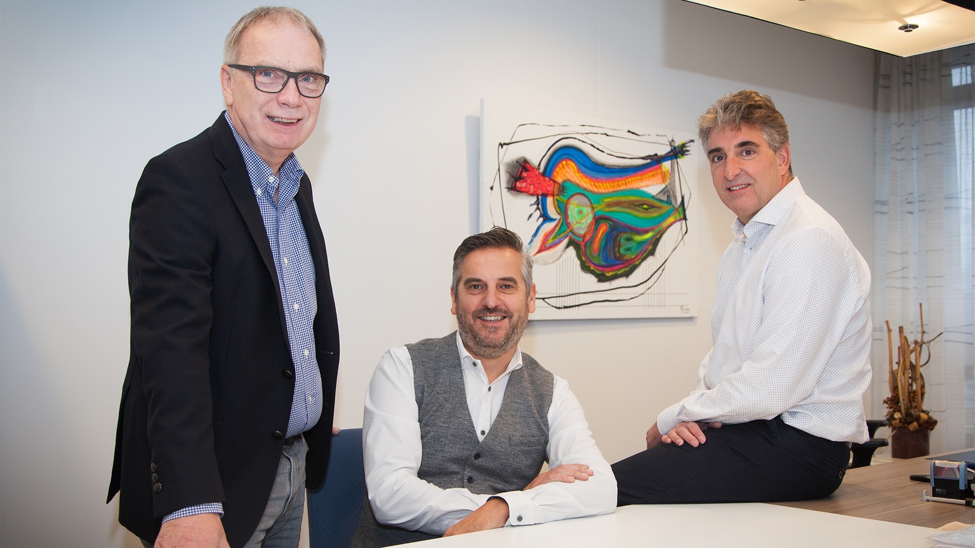 V.l.n.r.: de drie compagnons mr. Johan van Sprundel, algemeen directeur Evert Verwer en ing. drs. Walter Janssen RBA. (Foto-Atelier CPD)