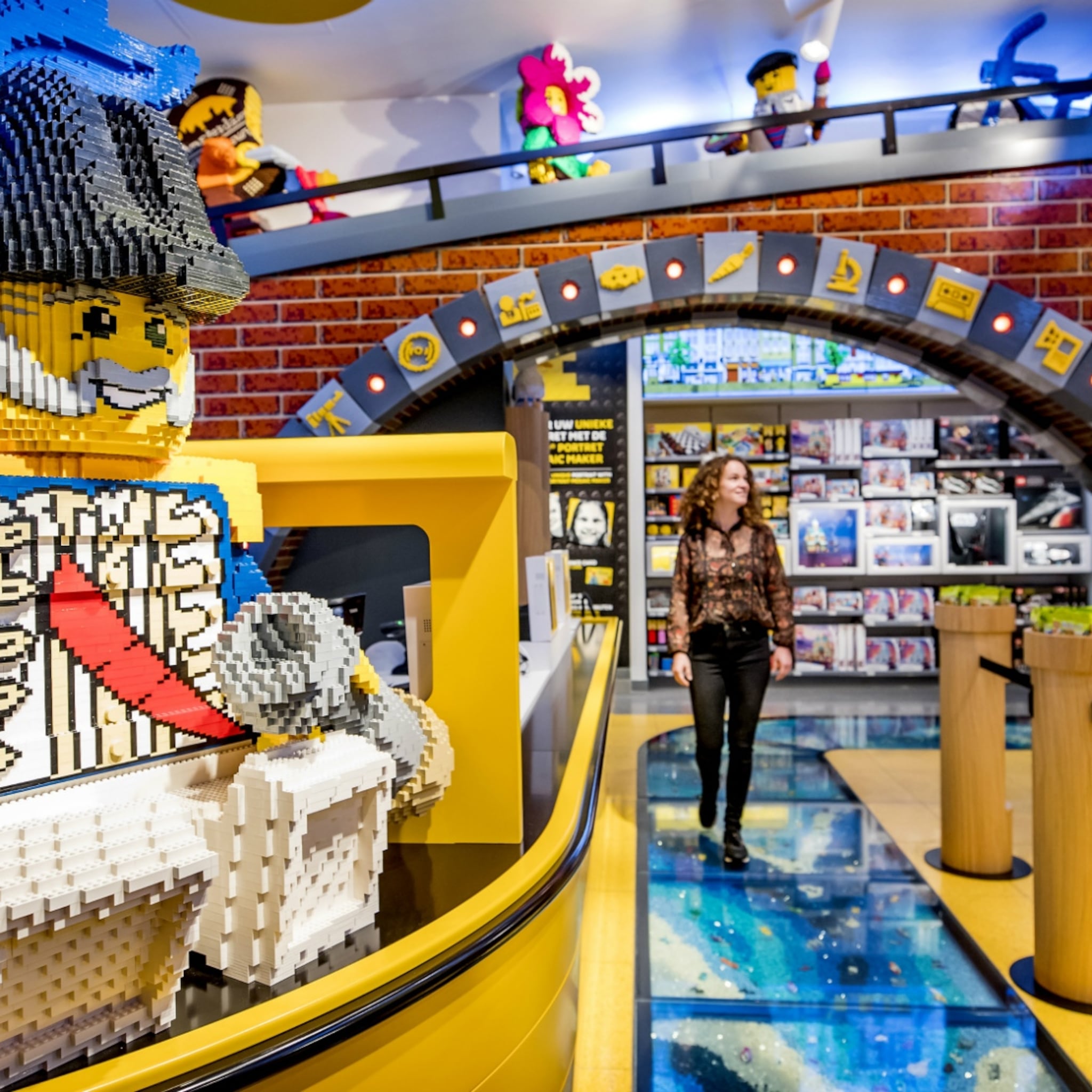 grootste legowinkel van nederland opent deuren