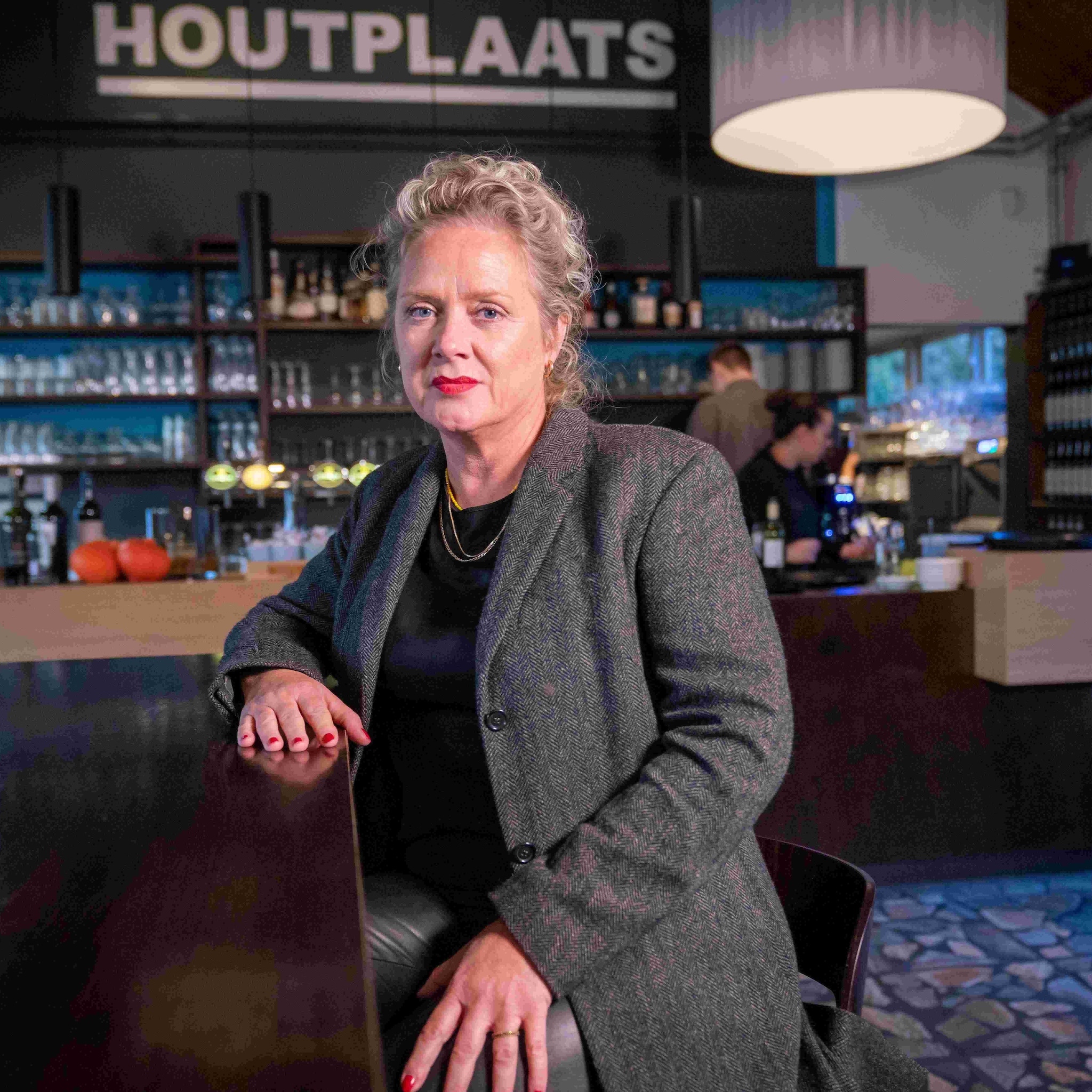 slim geld besparen deze onderneemster bespaart ieder jaar 1200 euro met andere verlichting