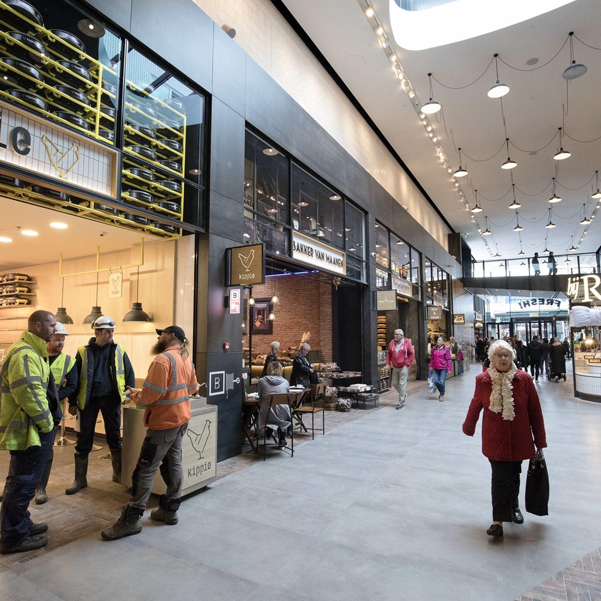 waarom het grootste winkelcentrum van nederland niet bang voor online shoppers is