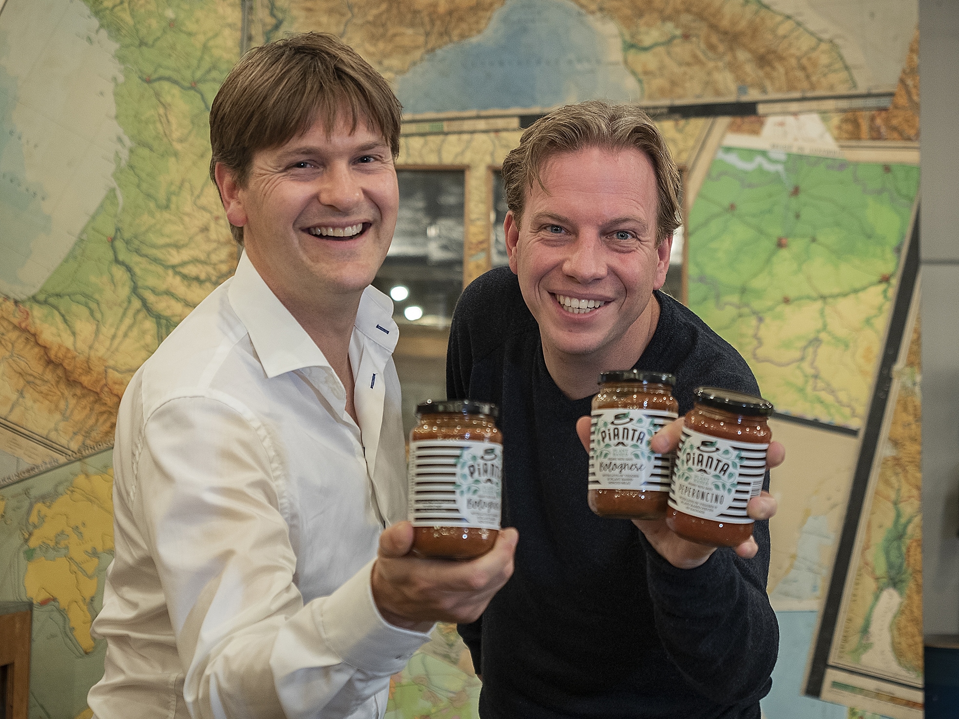 Ondernemers Erik van Gangelen (rechts) en Dirk Schnellen ontmoetten elkaar bij de studentenvereniging in Rotterdam.