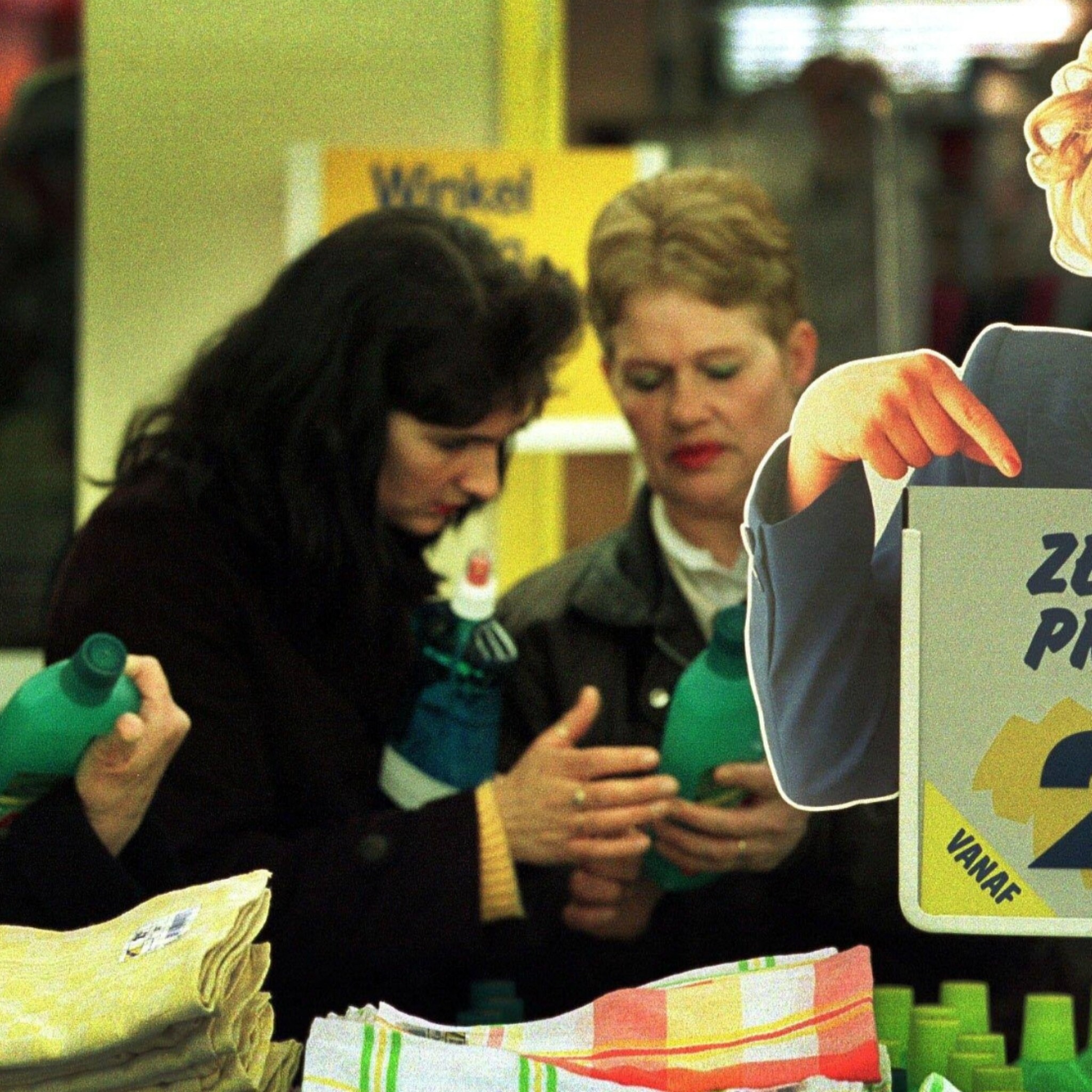 het gaat nog goed maar ook zeeman gaat winkels sluiten